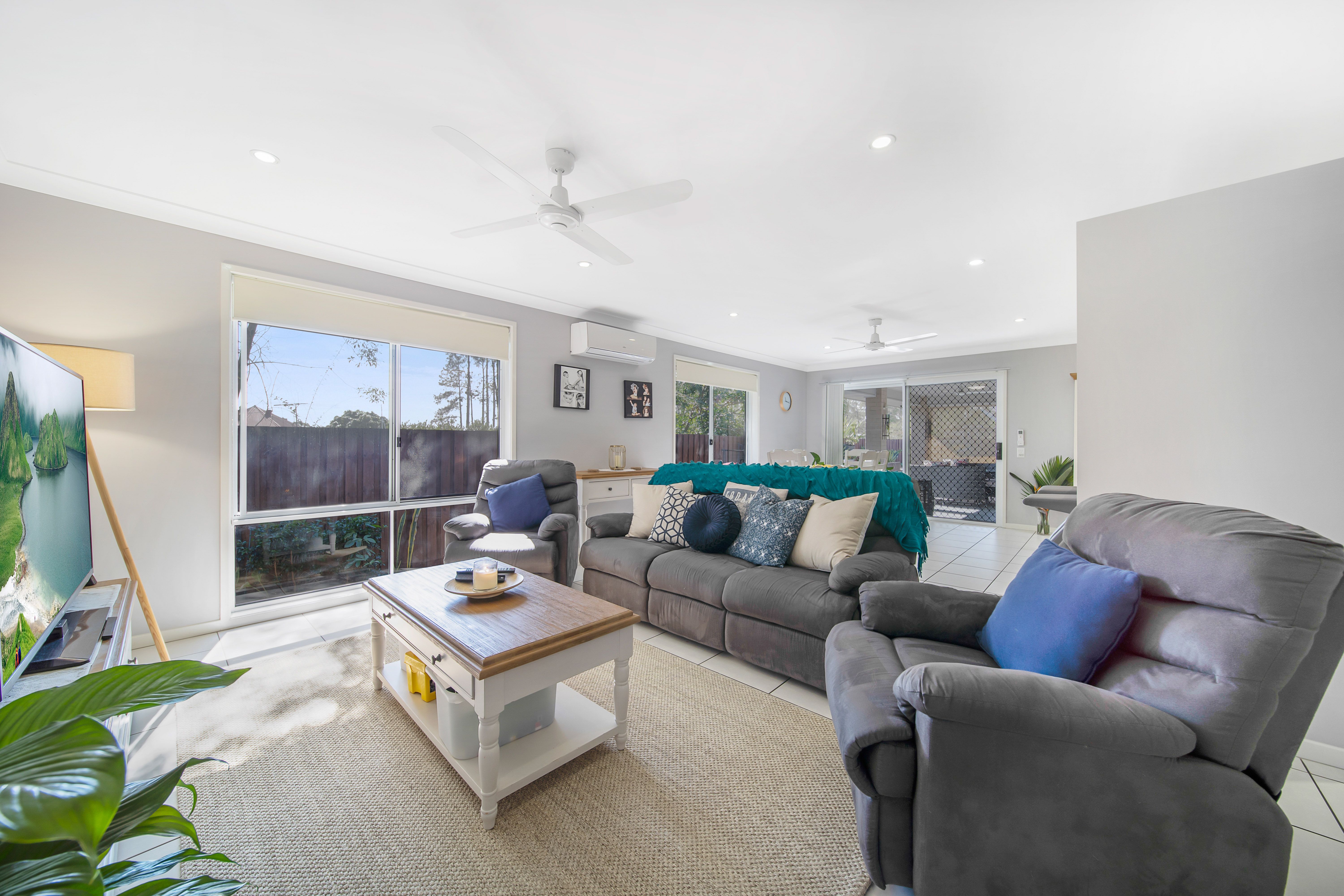 19 Surwold Way, Loganlea, QLD 4131