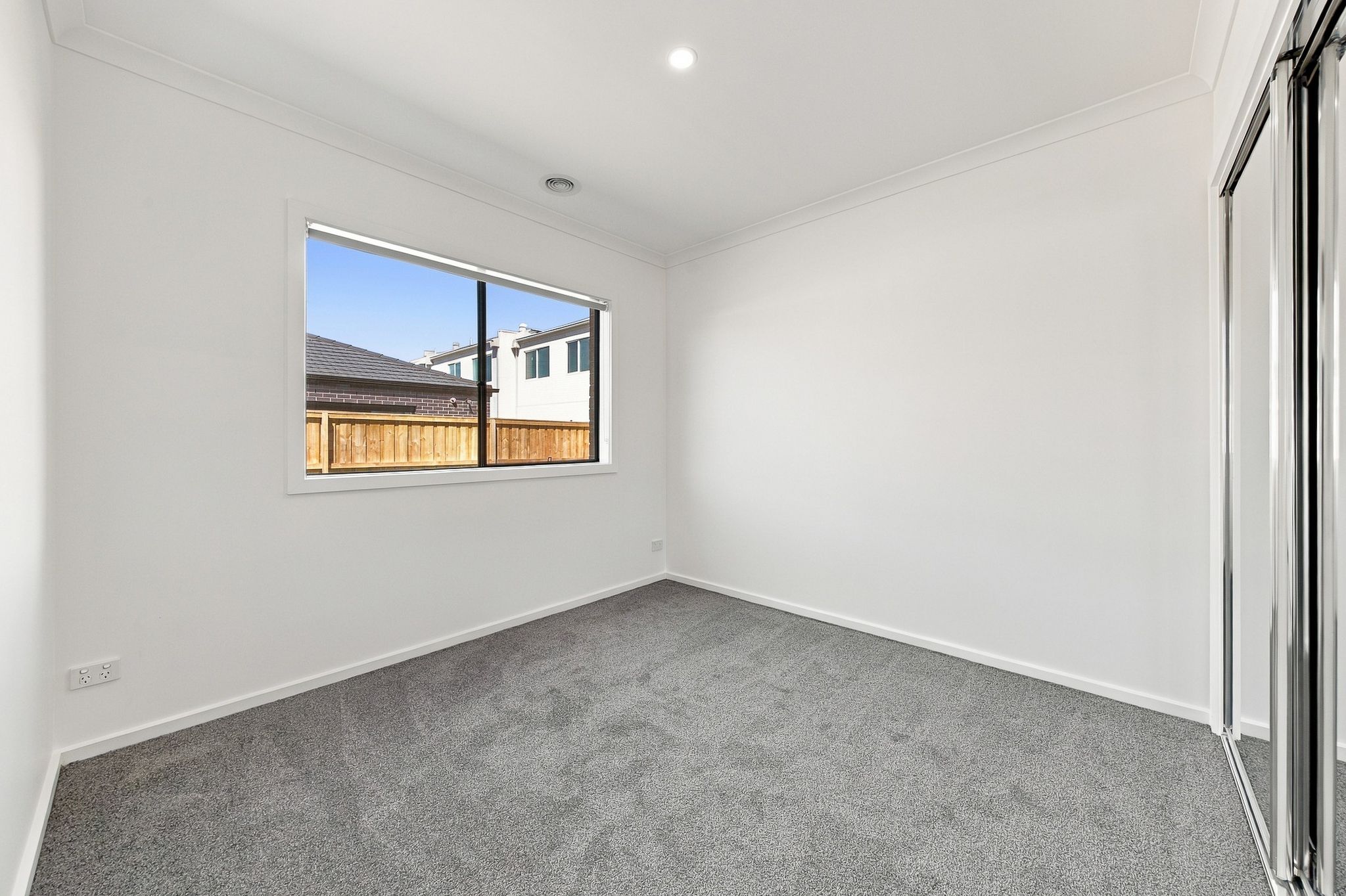 4 Dromore Avenue — photo 13 of 14
