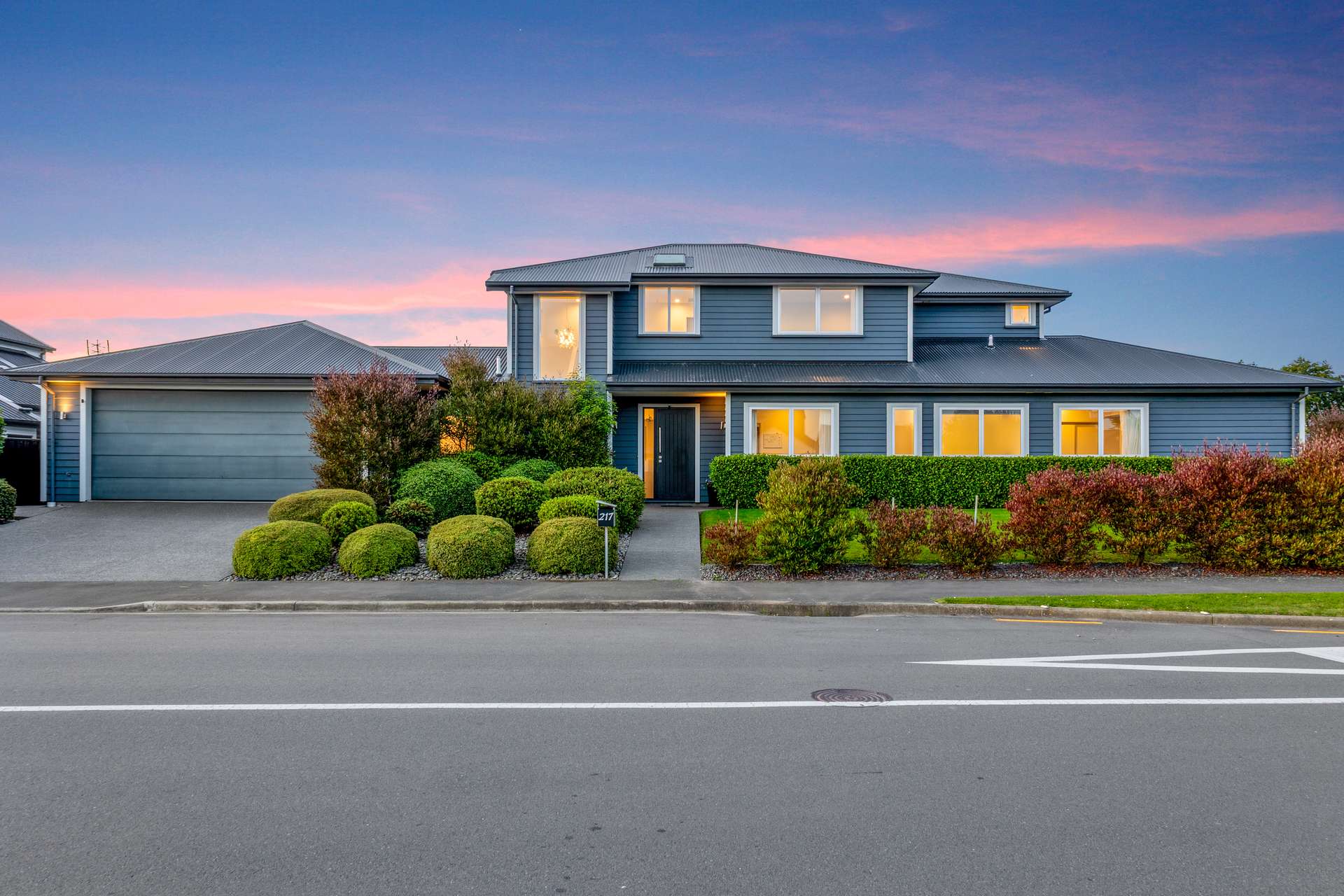 217 Cavendish Road photo 0