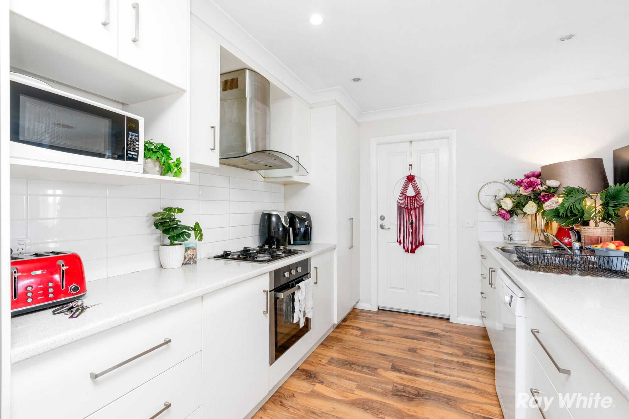 13 Mirrul Street — photo 3 of 11