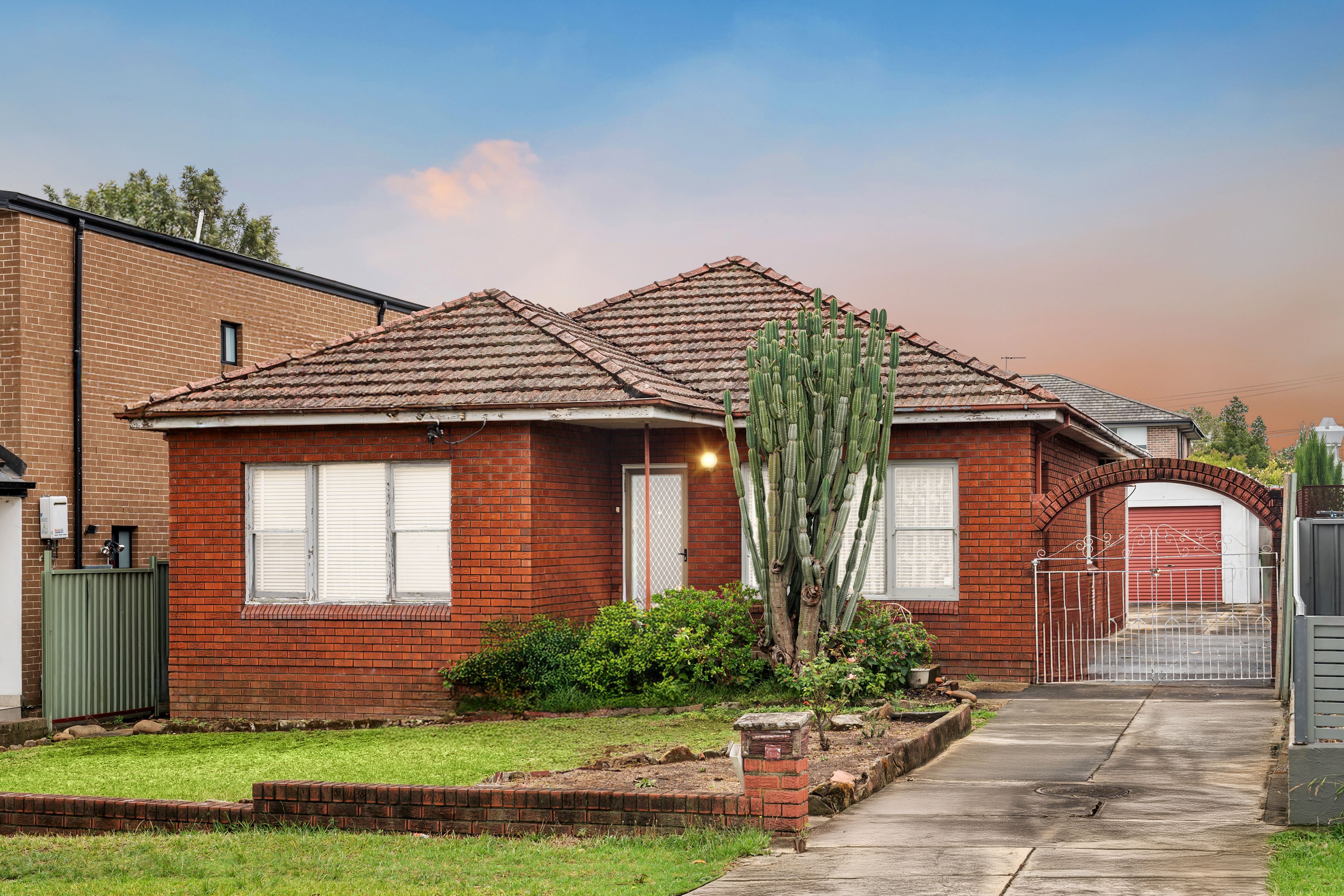 14 Alderney Road, Merrylands, NSW 2160