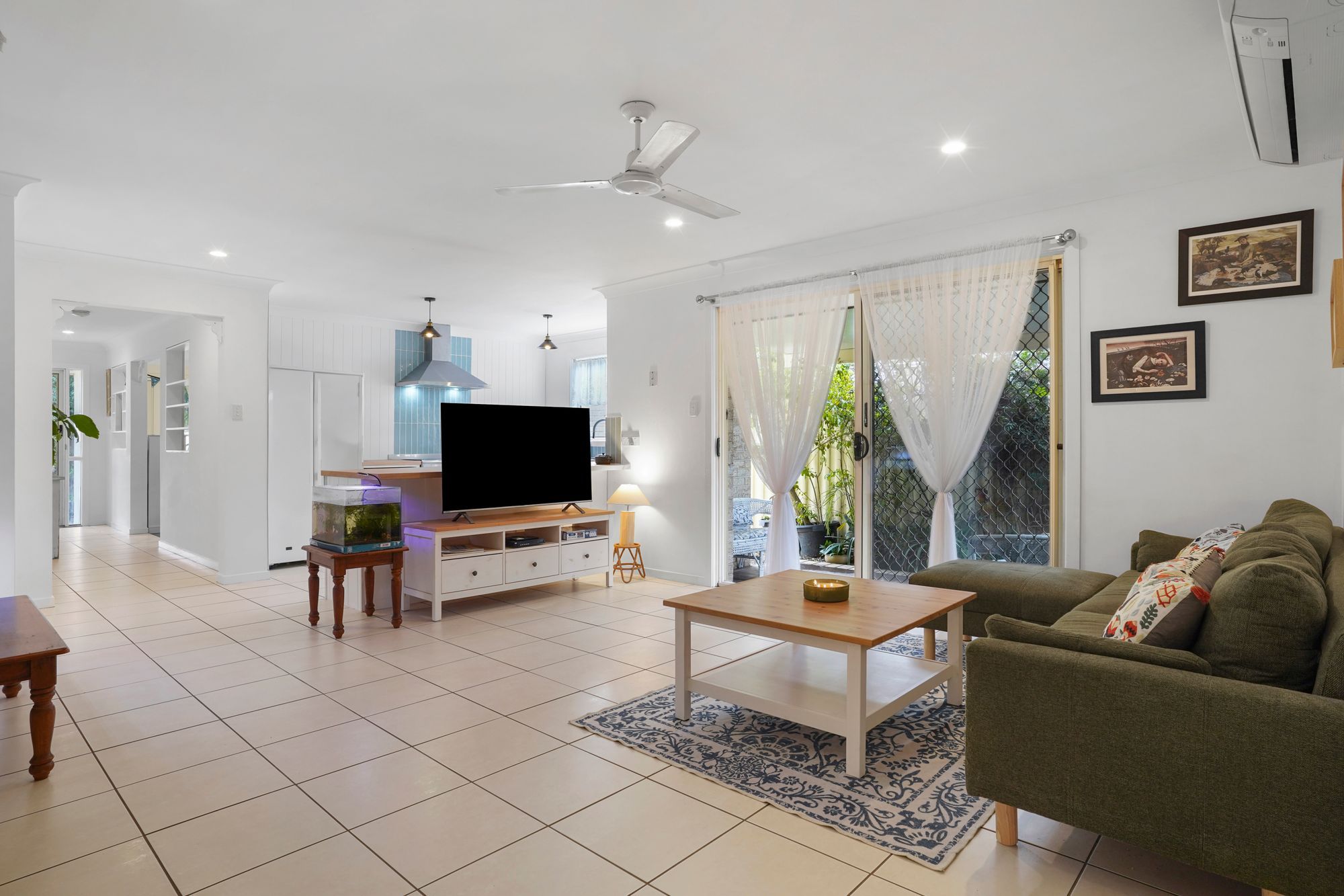 51 COLLINS Street — photo 7 of 21