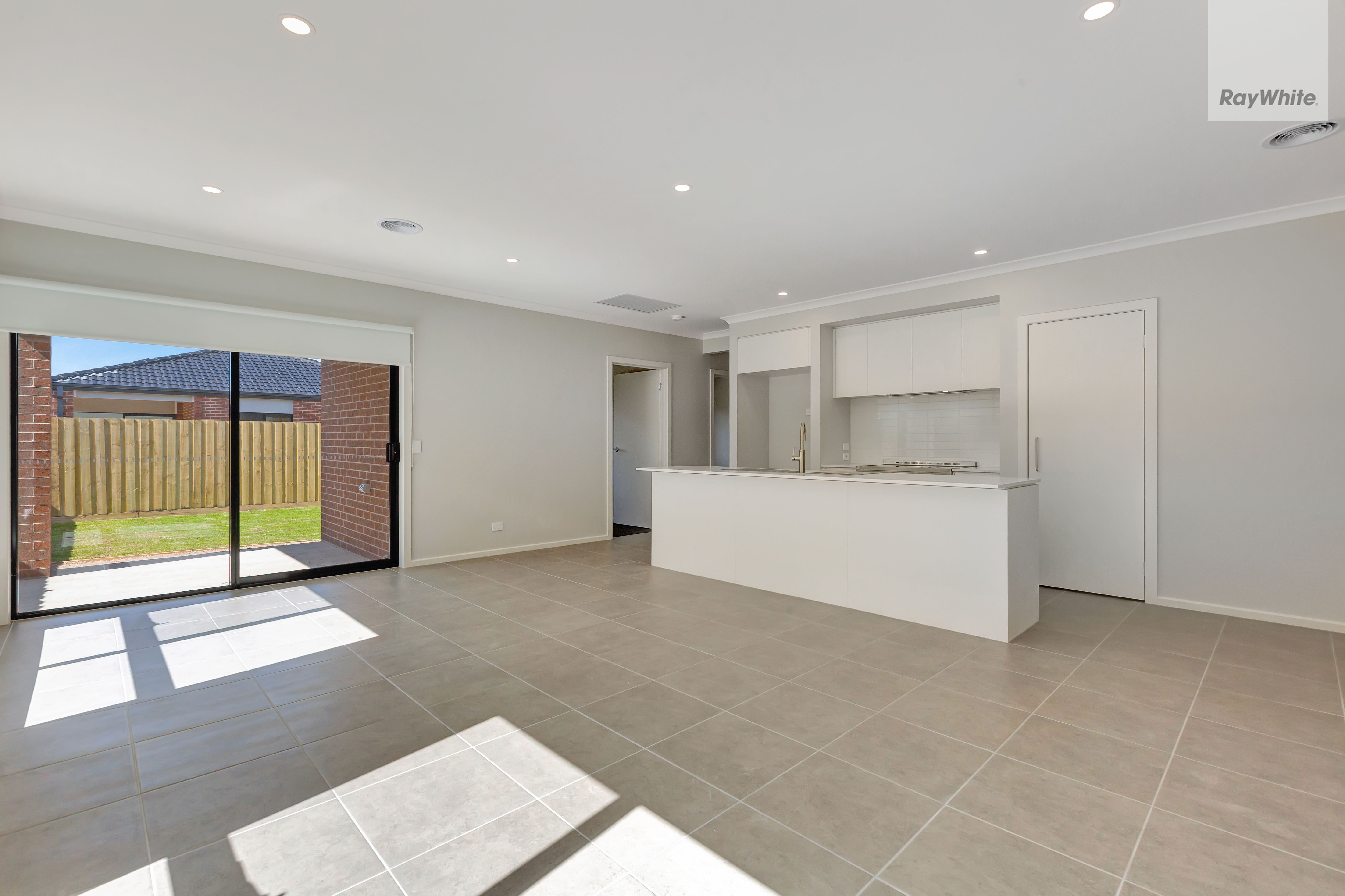 13 Hammer Street — photo 3 of 11