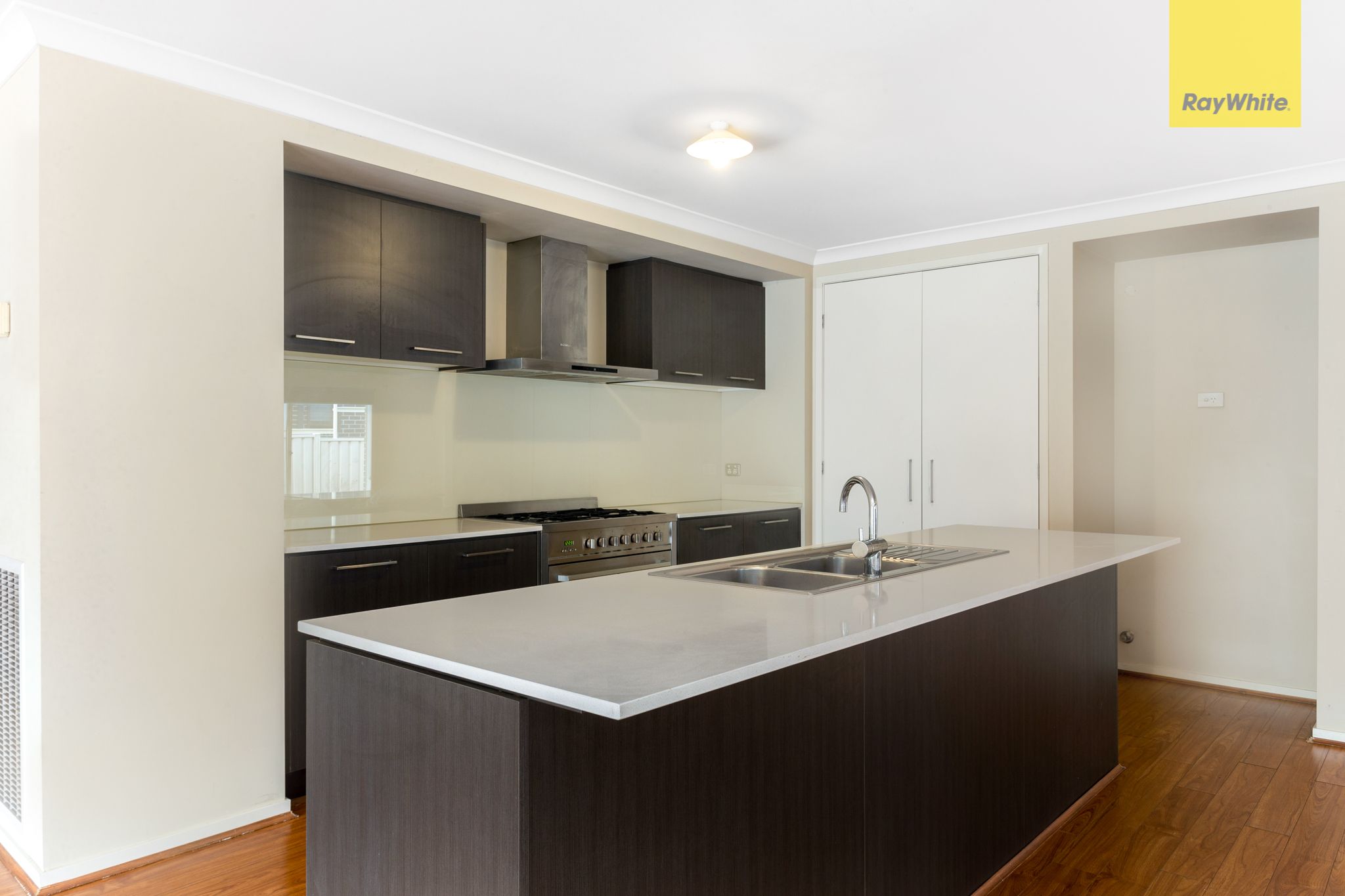 5 Nevis Place, Taylors Hill, VIC 3037