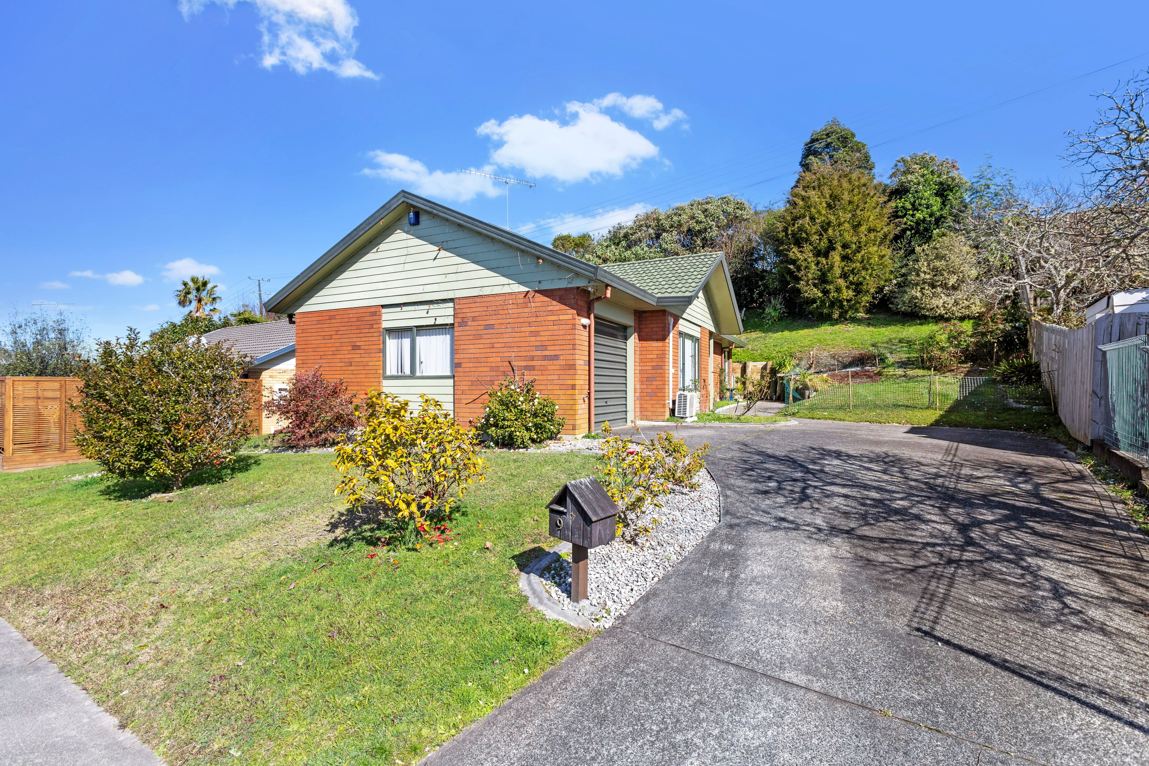 9 Lanier Place, Glendene, Waitakere City