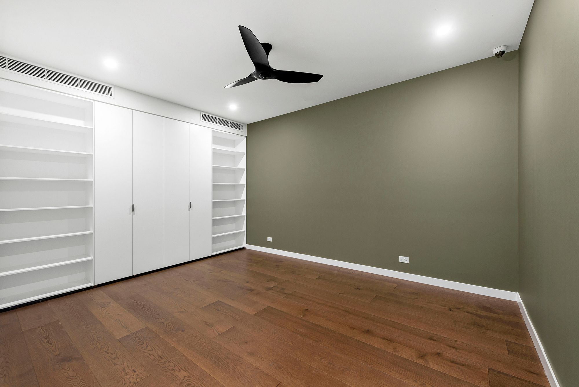 202/23 Wilson Street — photo 14 of 27