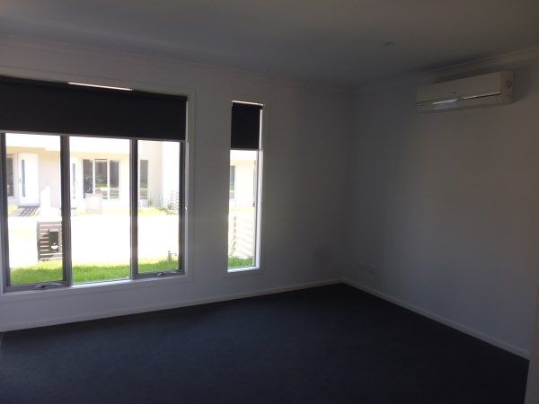 6 Aviara Walk, Cranbourne, VIC 3977