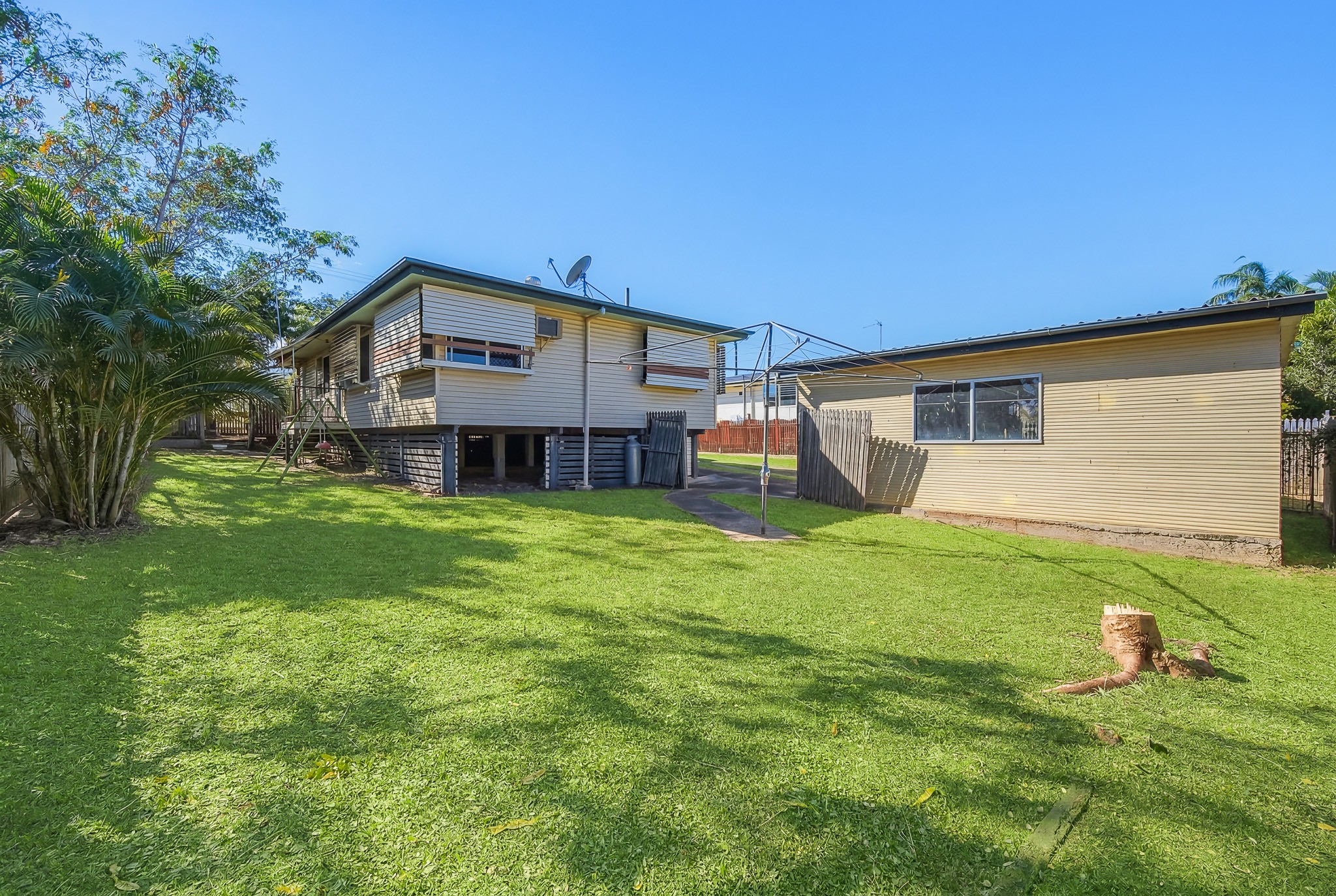 8 Dalton Street, Clinton, QLD 4680