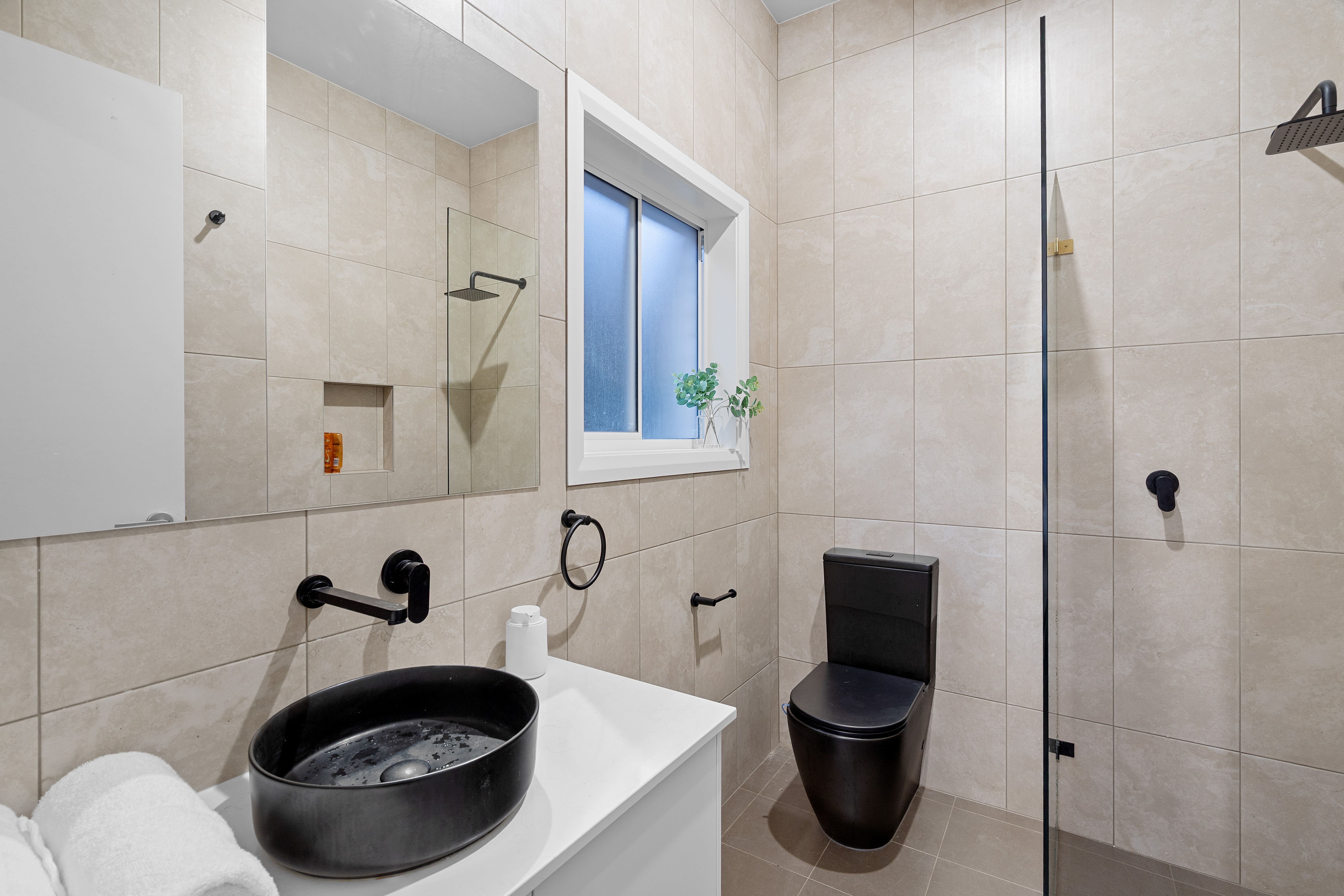 63B Gladstone Avenue — photo 13 of 20