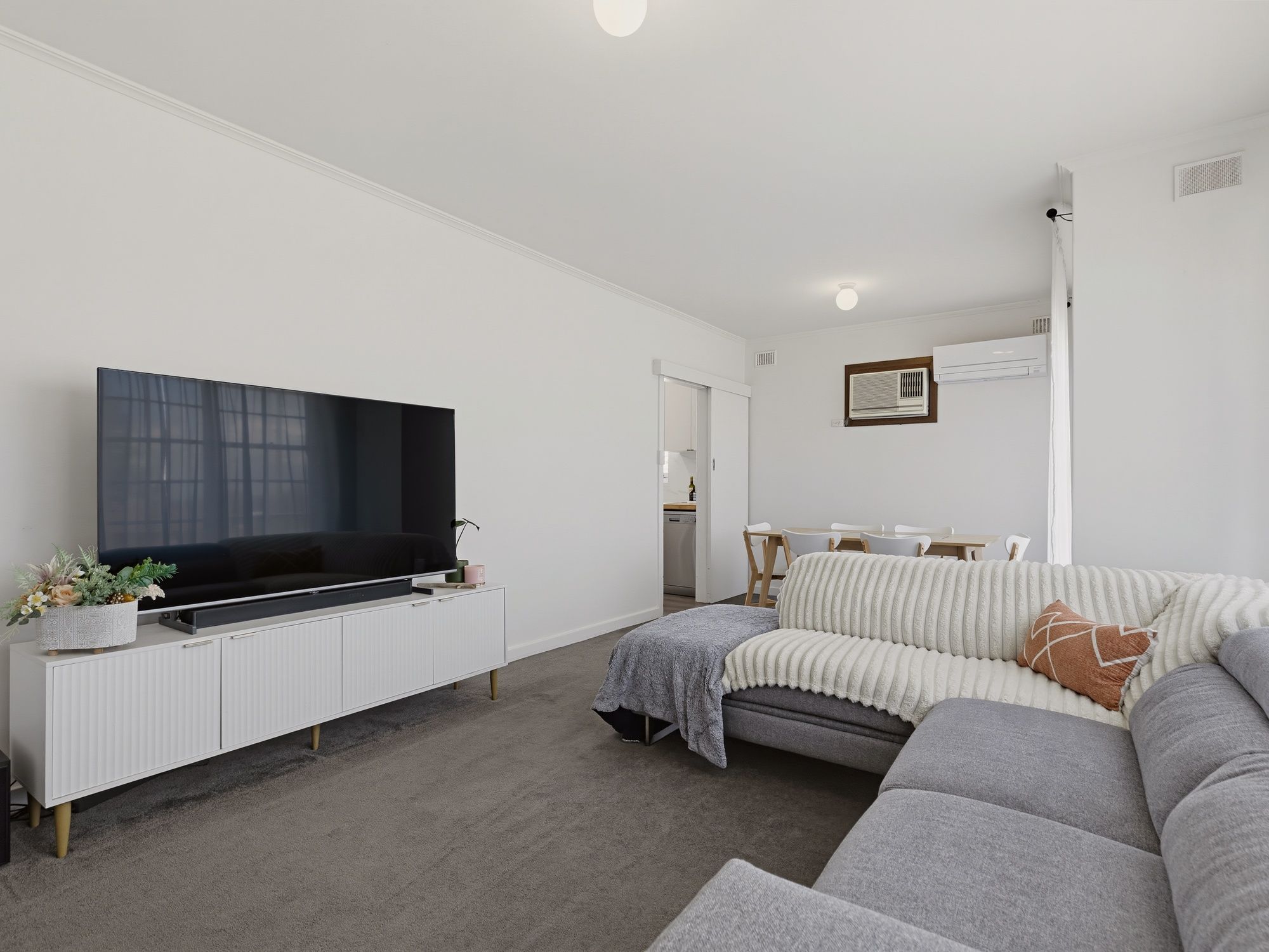 21 Glenda Avenue — photo 5 of 18
