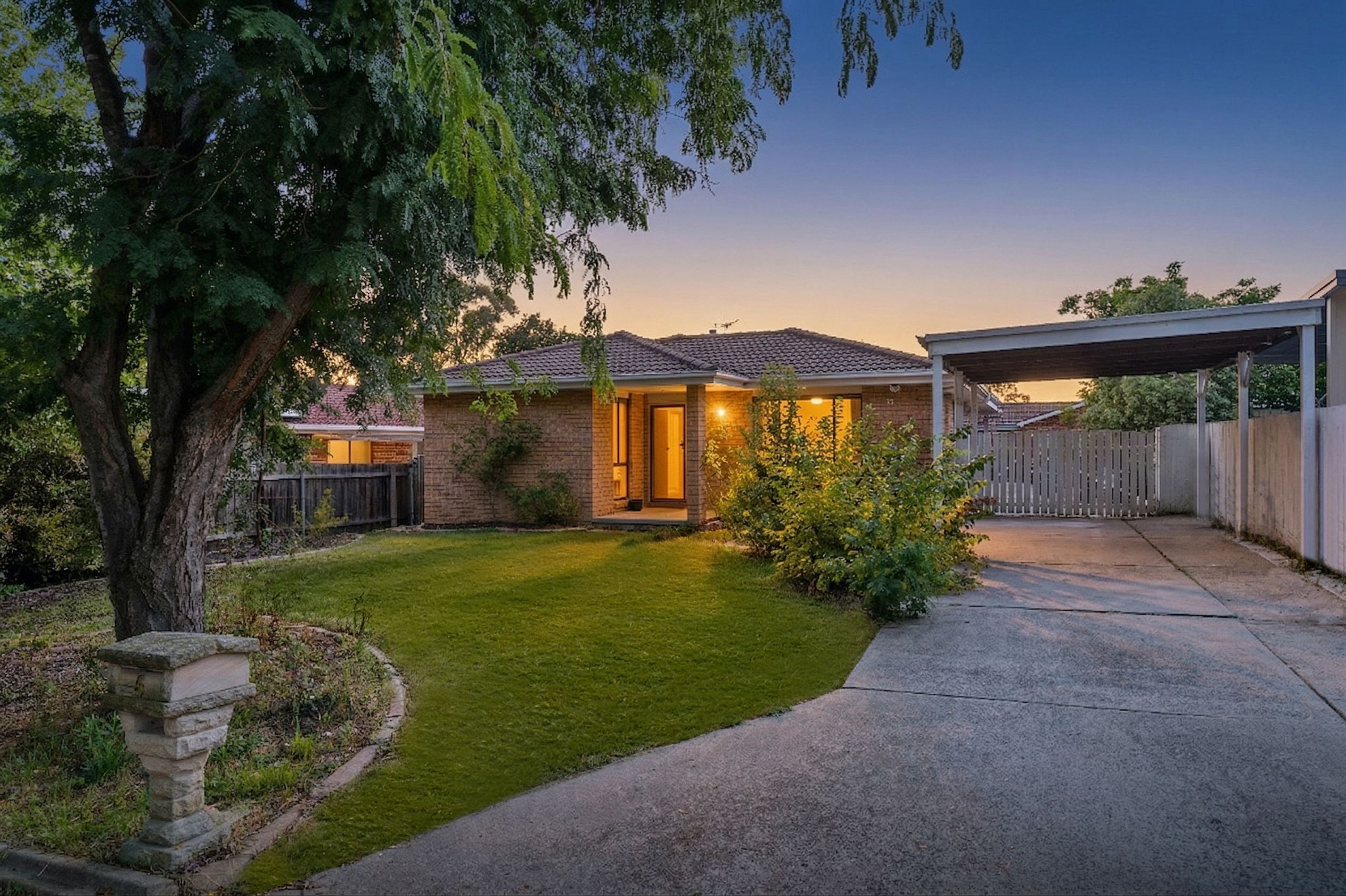 5 Lahiff Place, Dunlop ACT 2615
