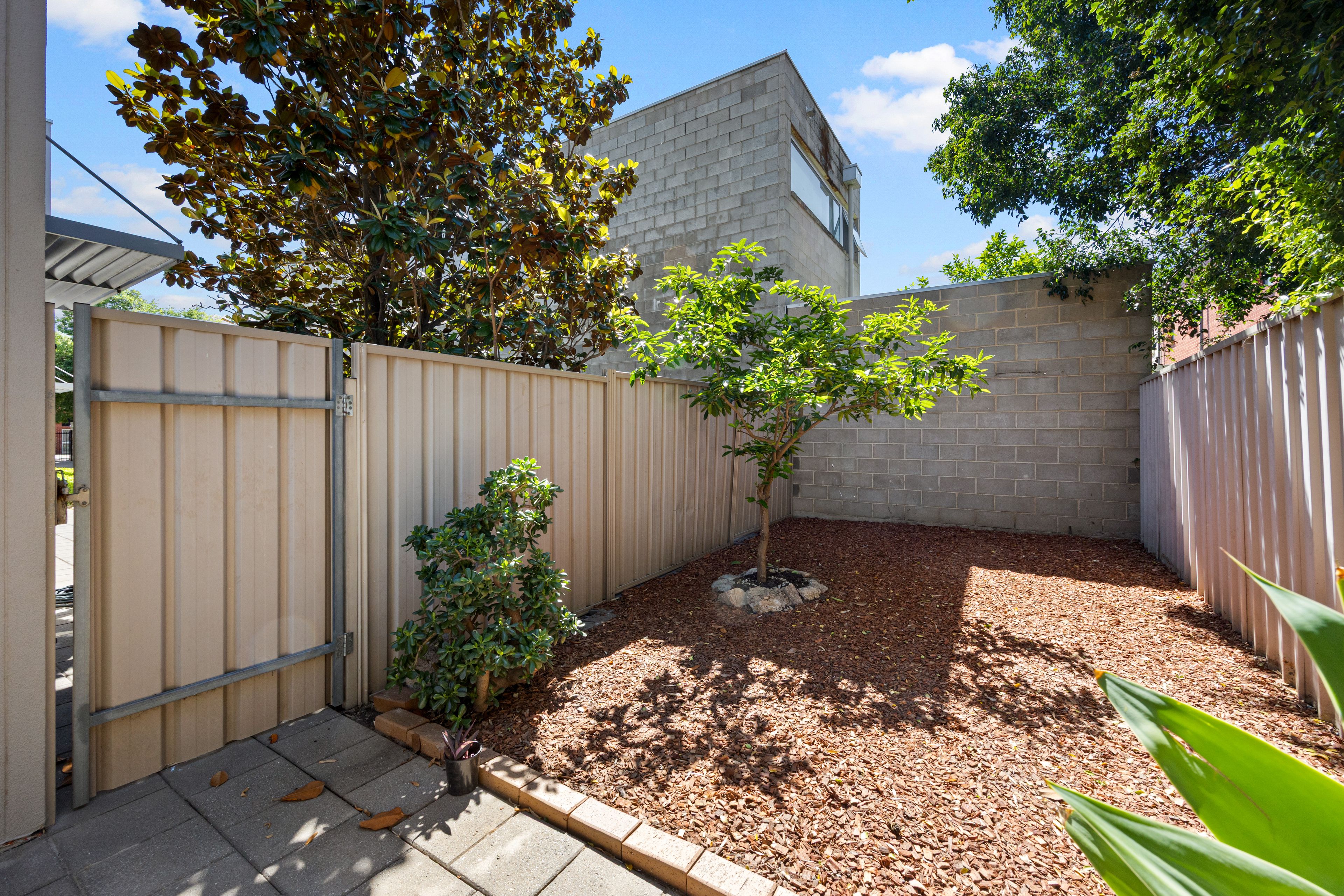 20E Chapel Street — photo 16 of 16