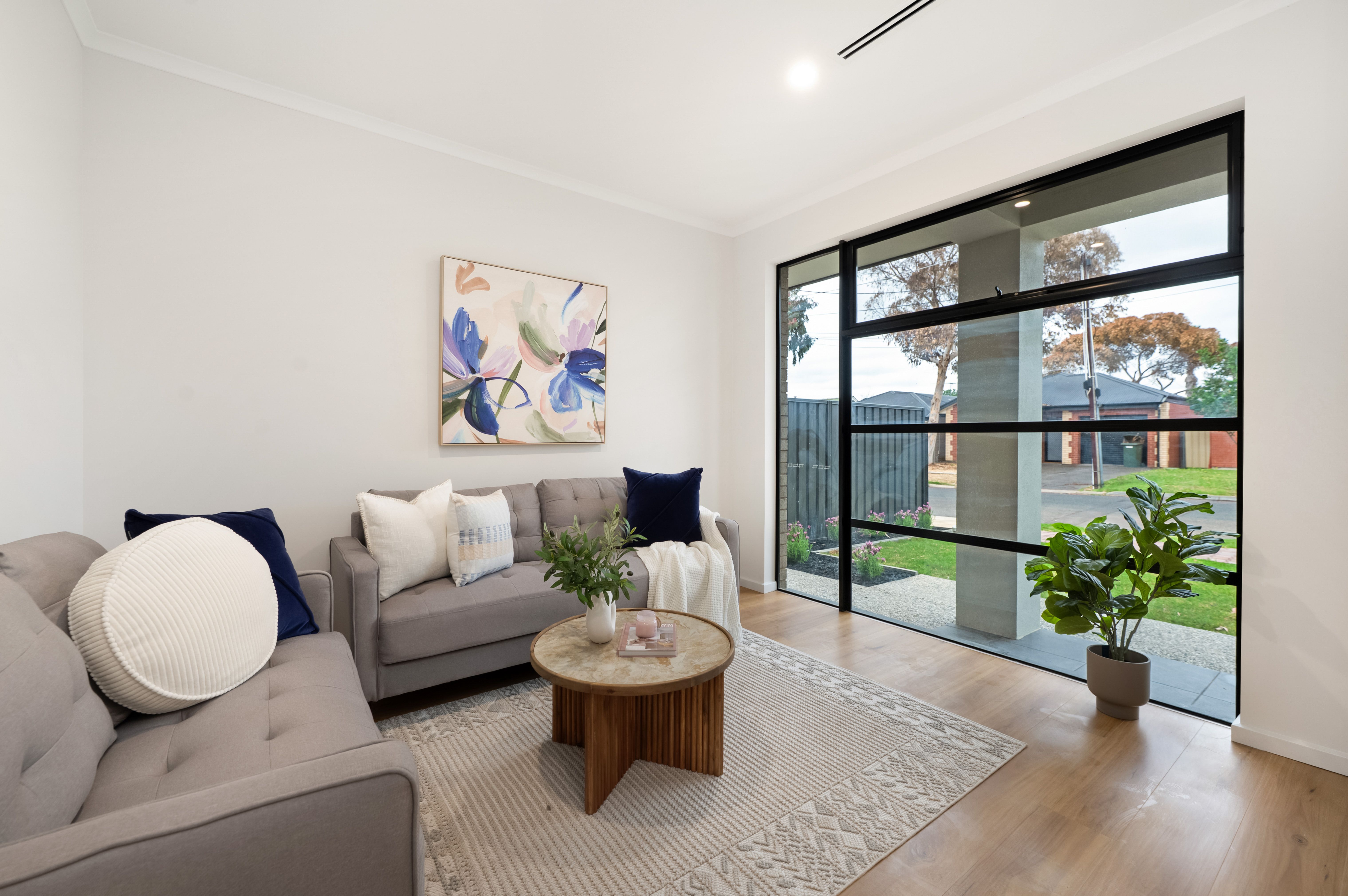 12 Gordini Crescent — photo 3 of 23