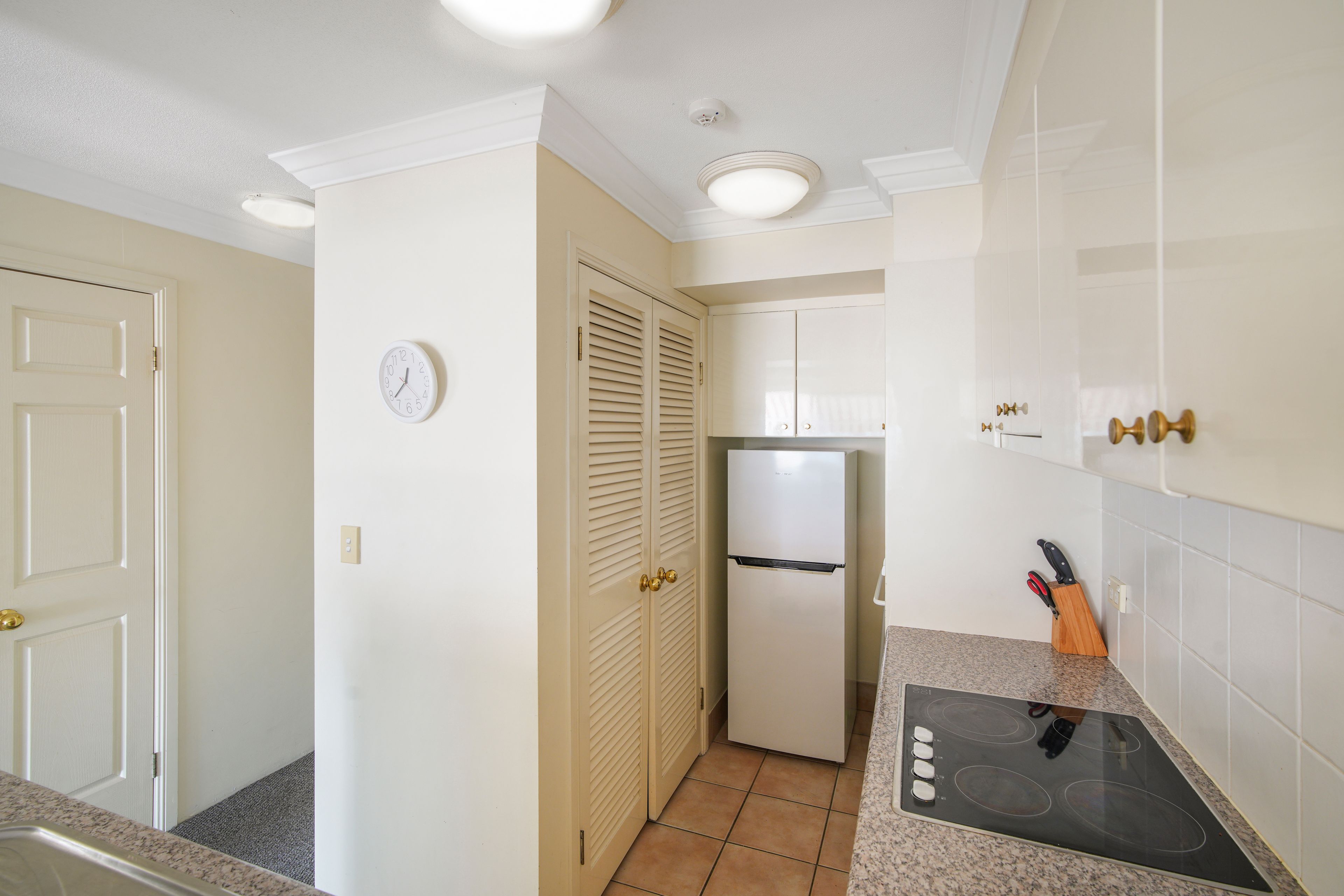 809/9-21 Beach Parade, Surfers Paradise, QLD 4217