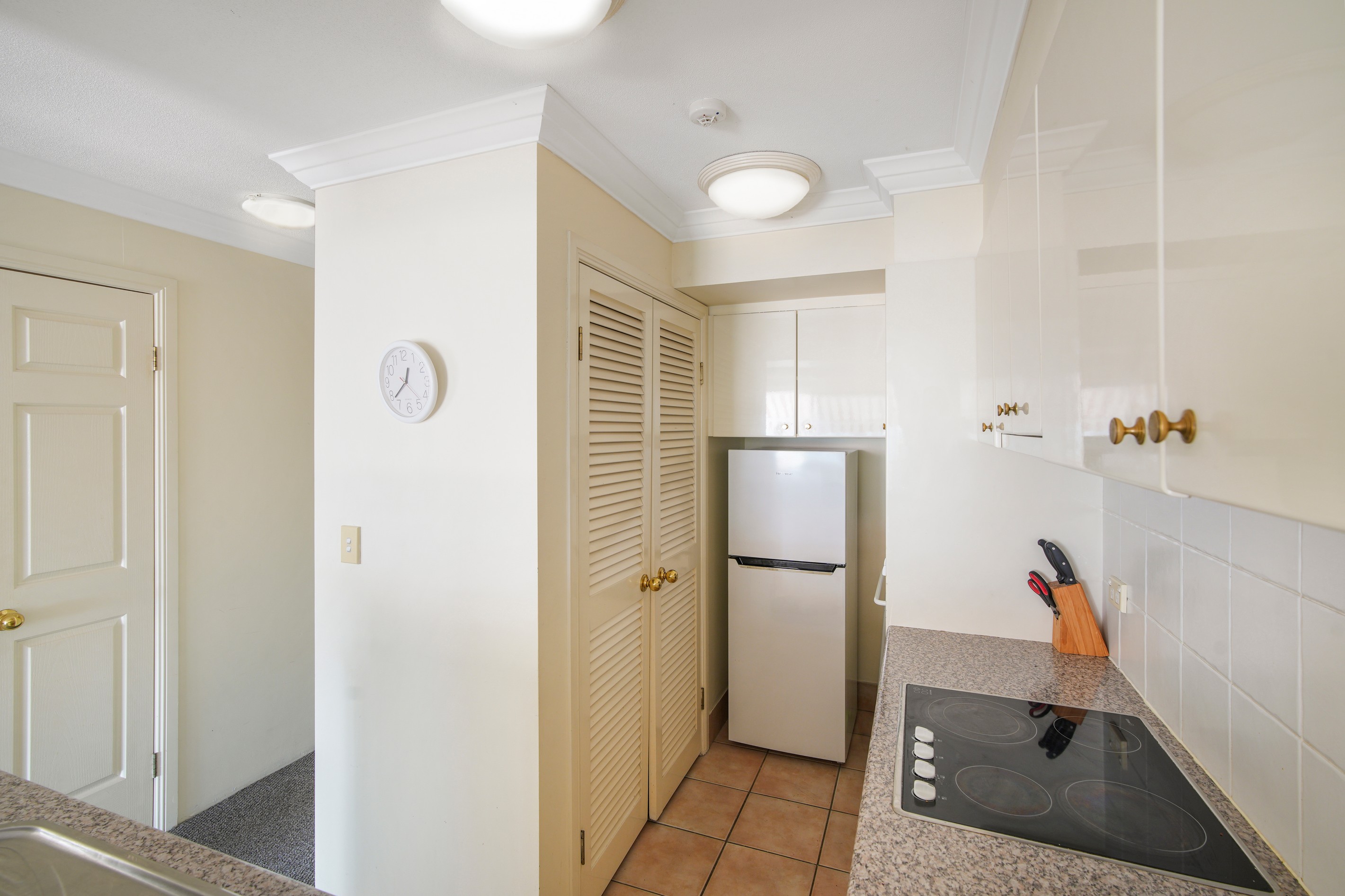 809/9-21 Beach Parade, Surfers Paradise, QLD 4217