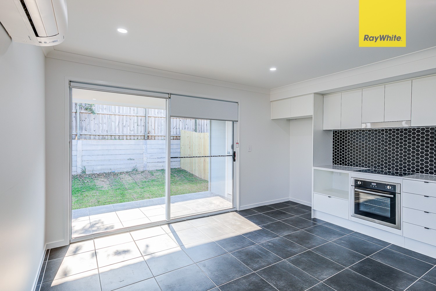 2/118 Pierro Place, Logan Reserve, QLD 4133