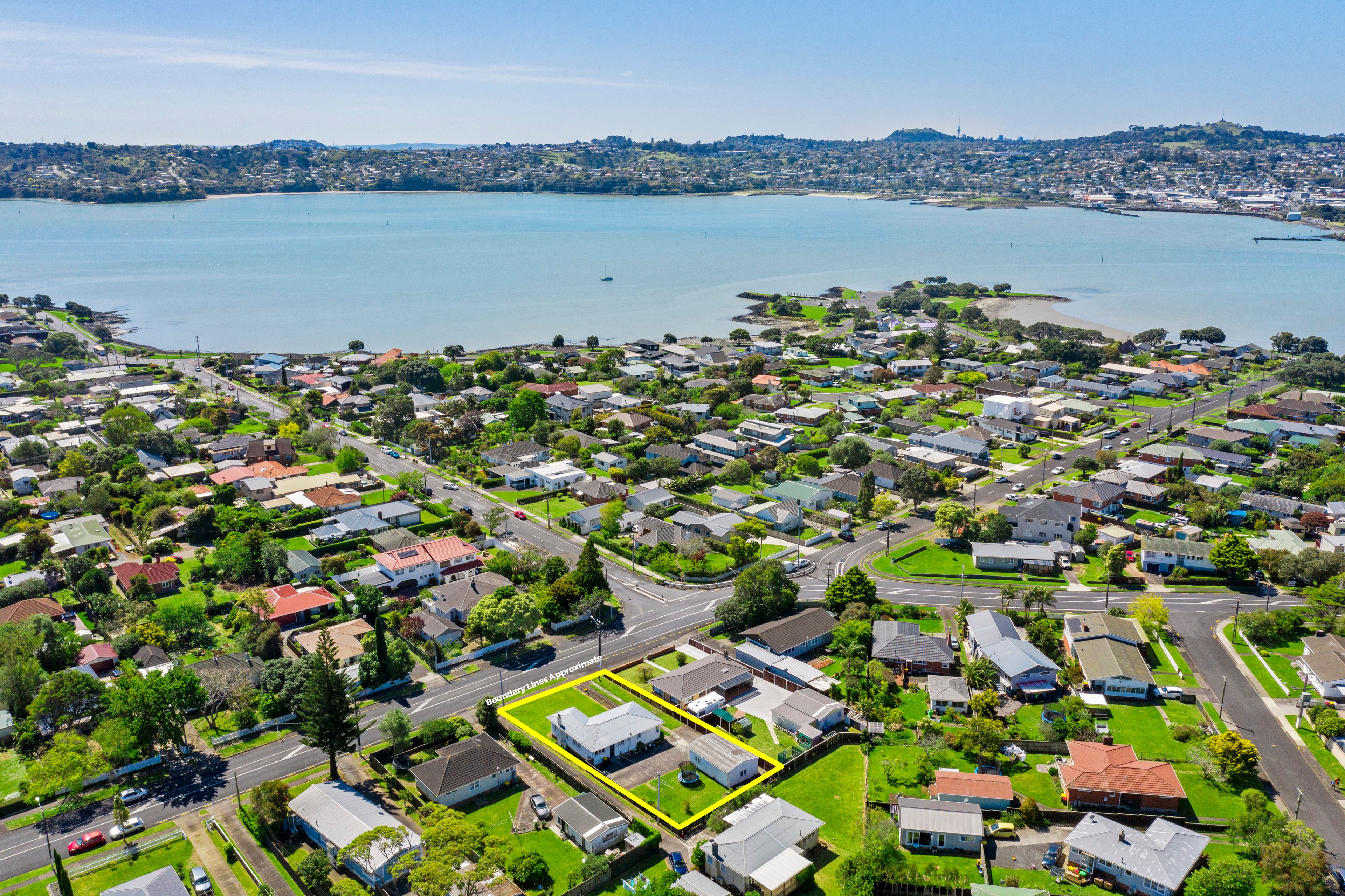 5 Wallace Road, Mangere Bridge, Manukau City