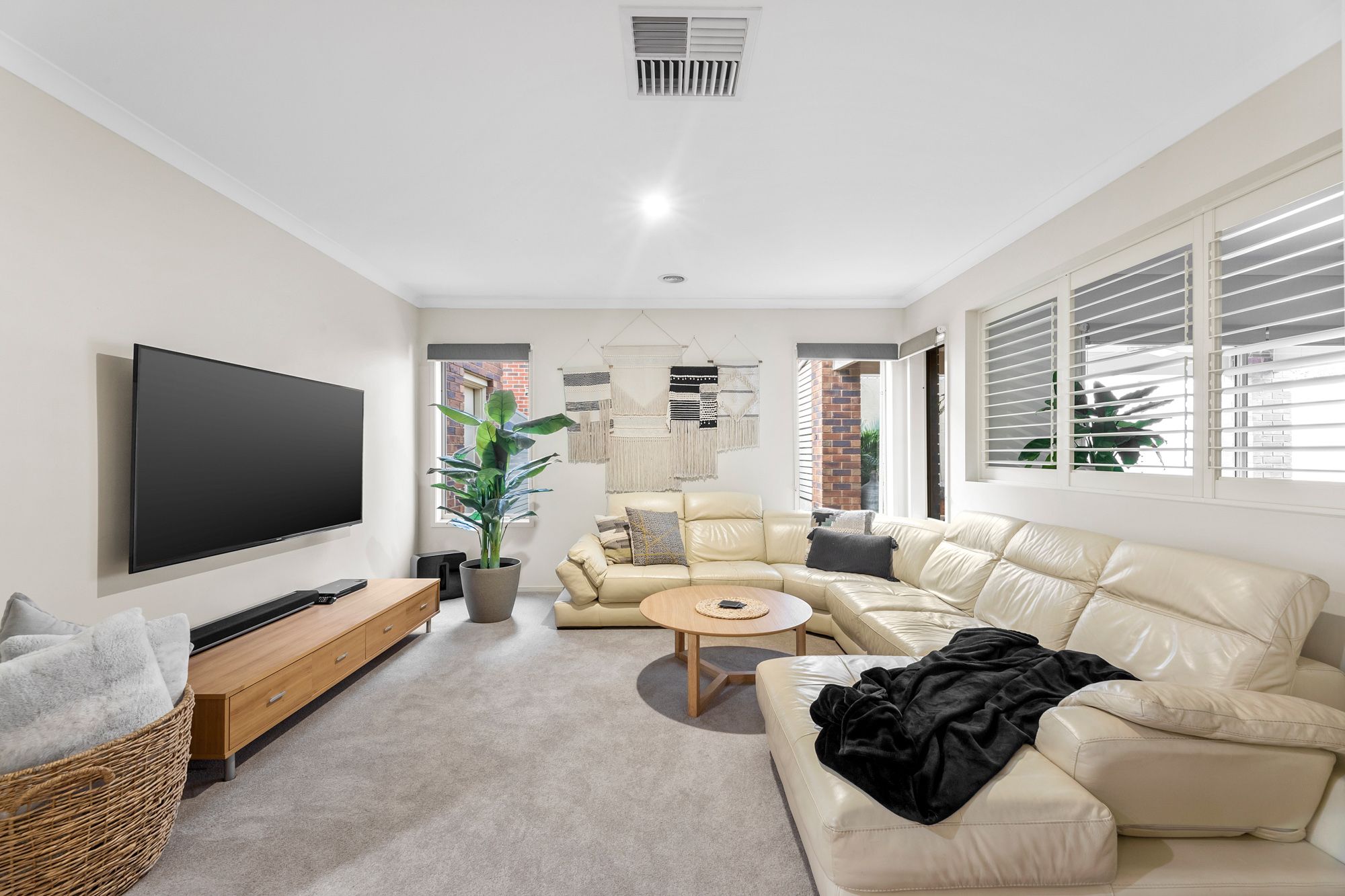 9 Tingara Court, Ferntree Gully, VIC 3156
