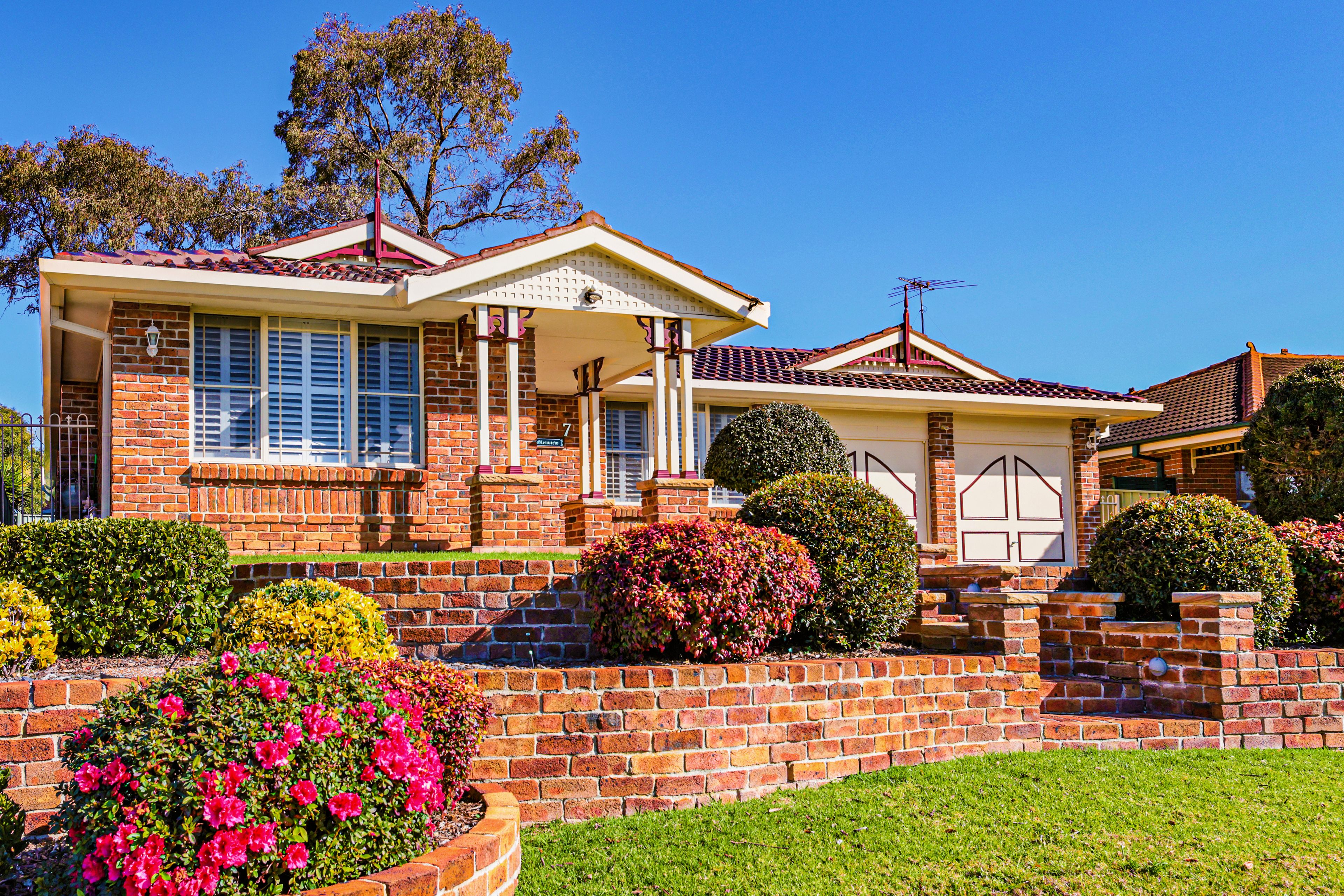 7 Banjo Paterson Close, Glenmore Park, NSW 2745