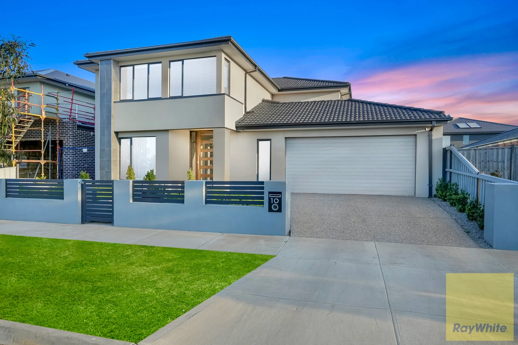 10 Bridgefield Parkway, Rockbank, VIC 3335