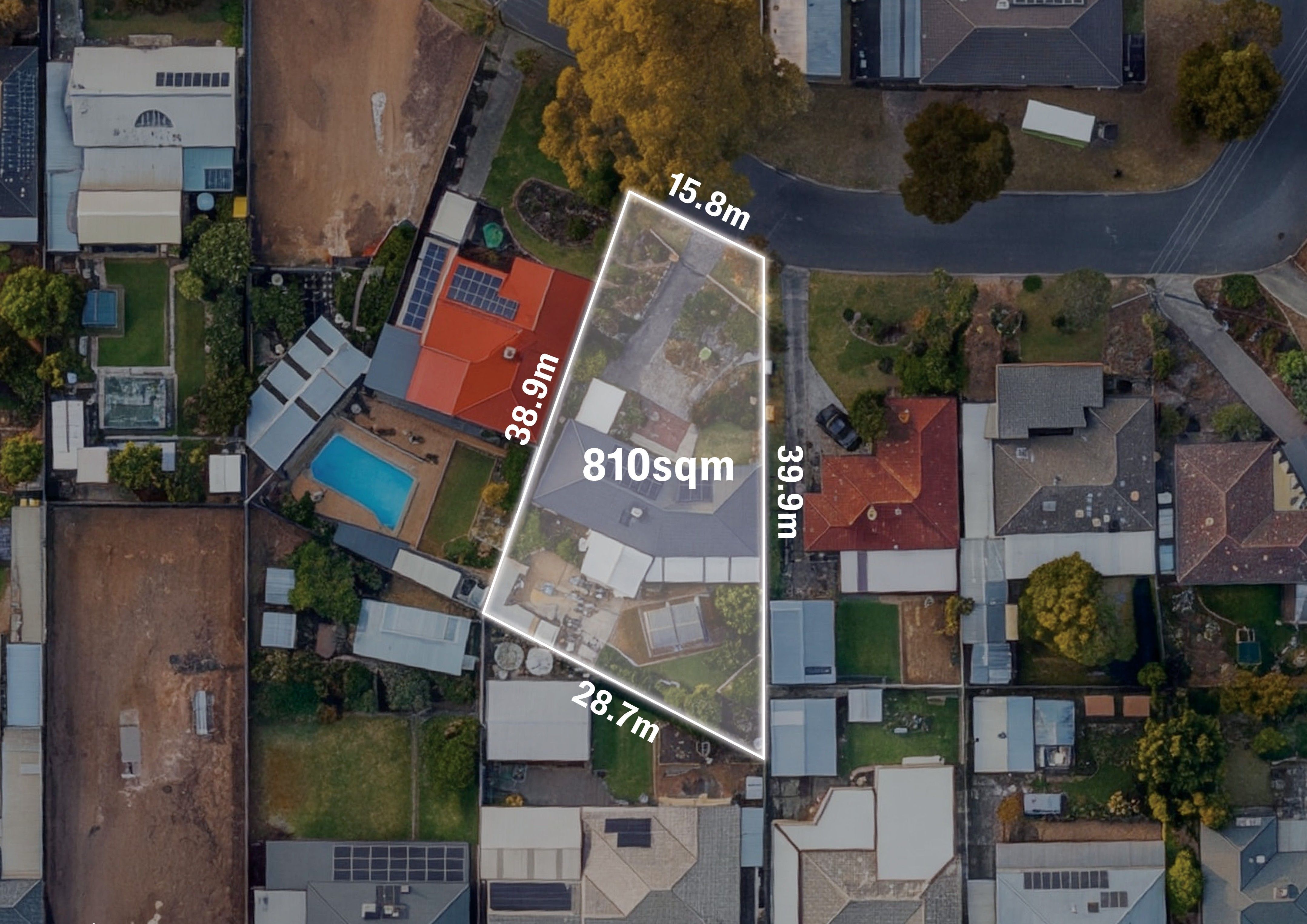 45 Loch Lomond Drive — photo 3 of 23