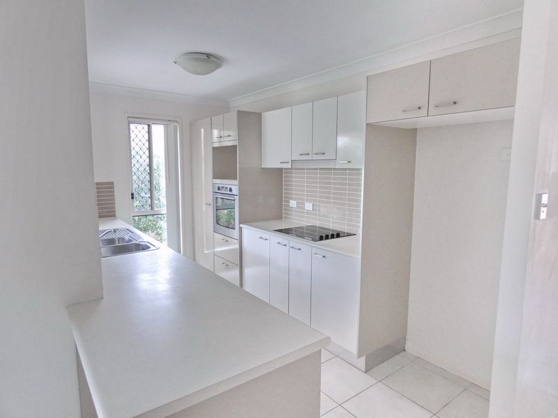 6 Macintyre Street, Marsden, QLD 4132
