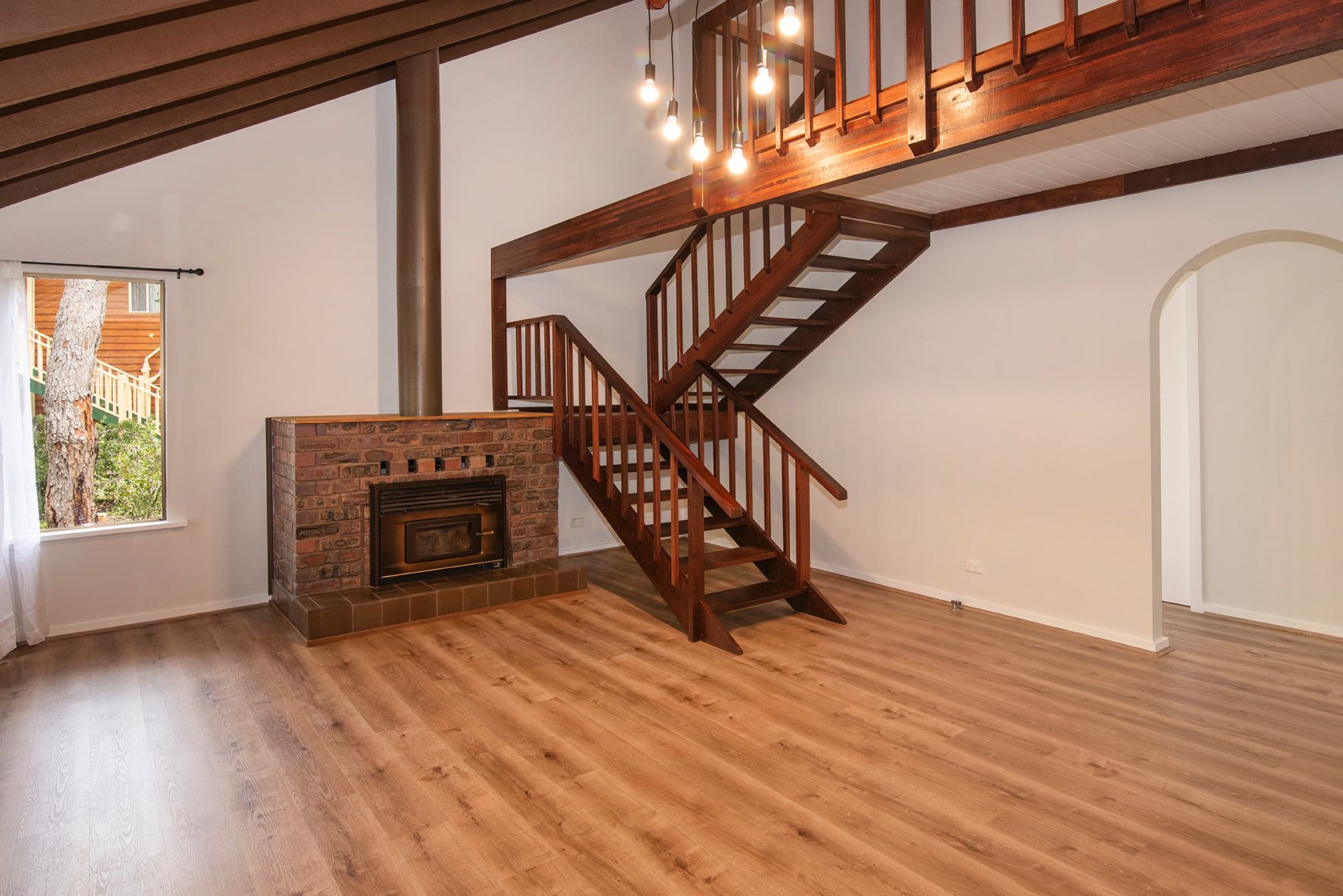 11 Clements Crescent — photo 4 of 20