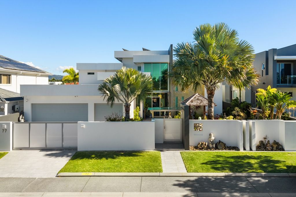 77 Sir Bruce Small Boulevard, Benowa Waters, QLD 4217
