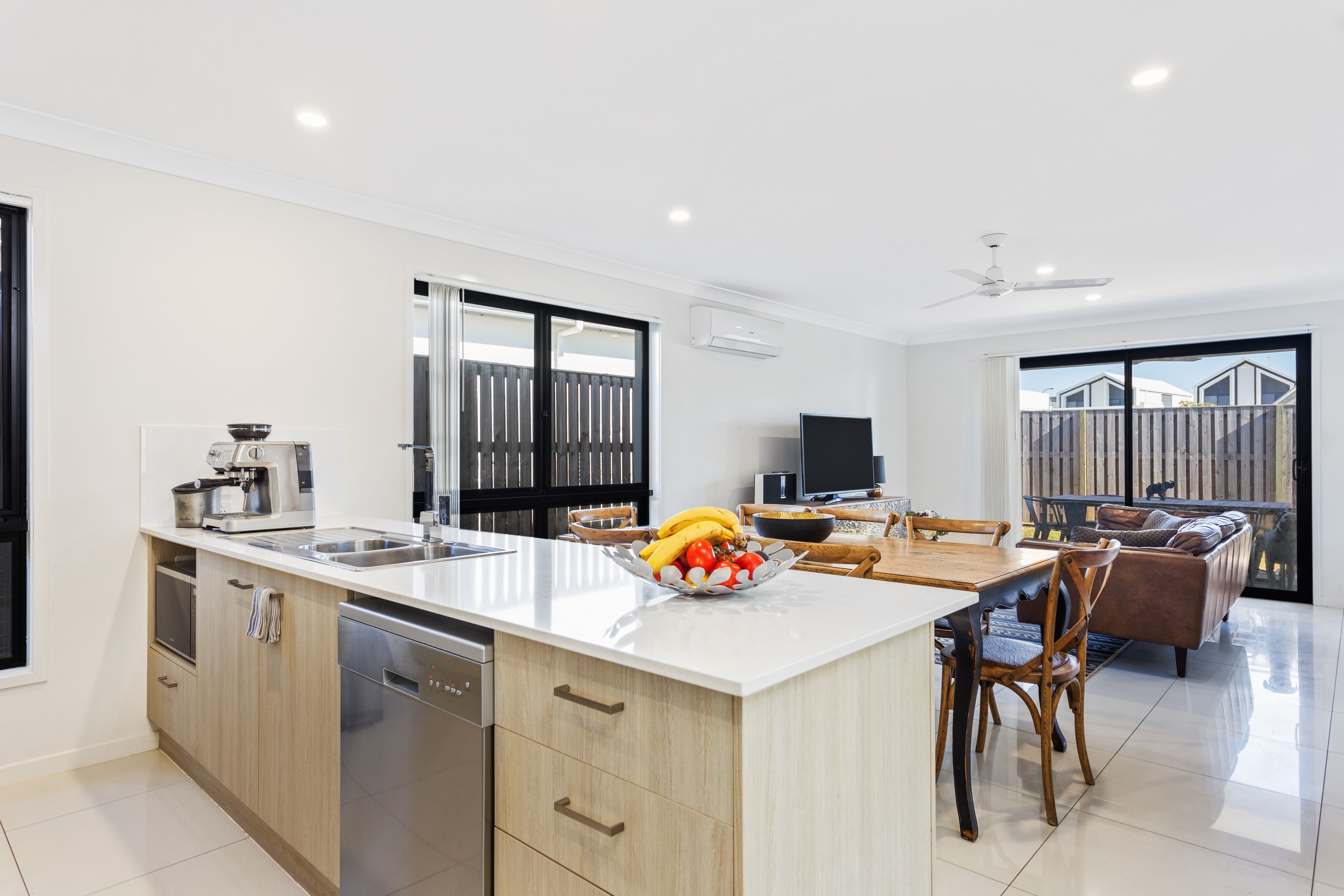 53 Hill Drive, Pimpama, QLD 4209