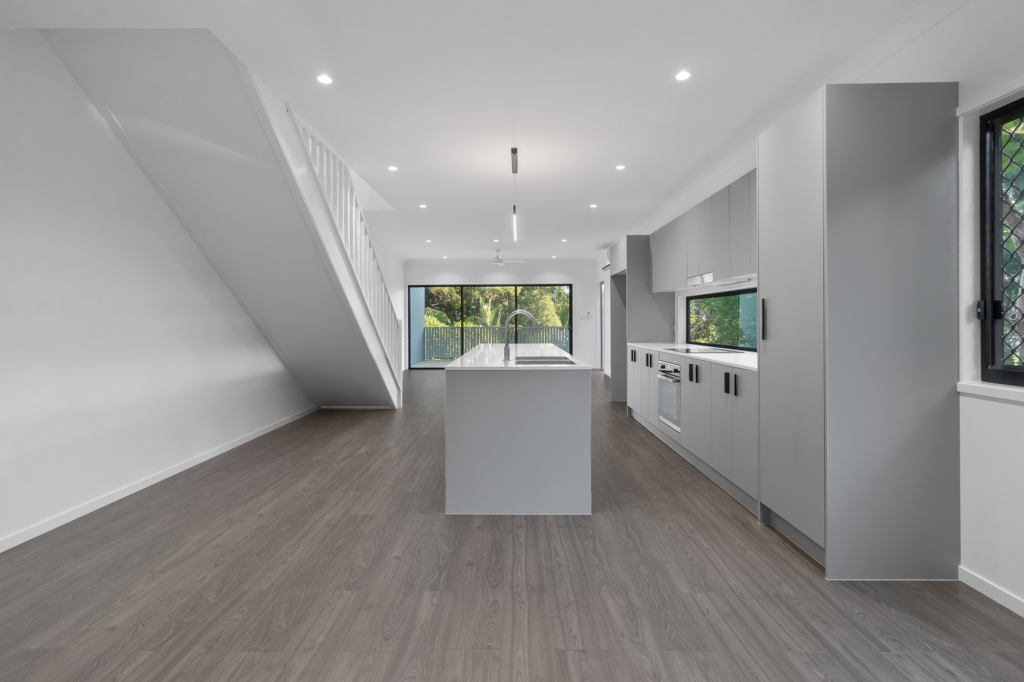 2/11 Napier Street, Carina Heights, QLD 4152