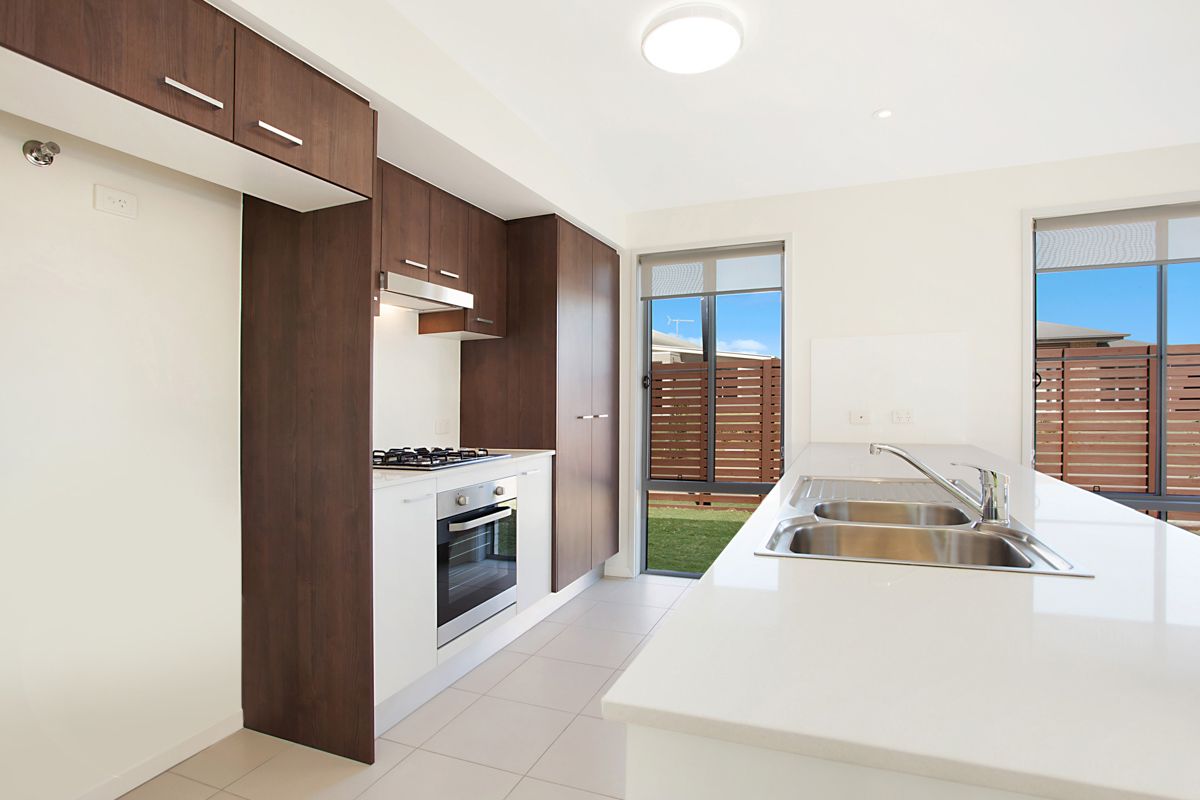 77 Park Vista Drive, Mango Hill, QLD 4509