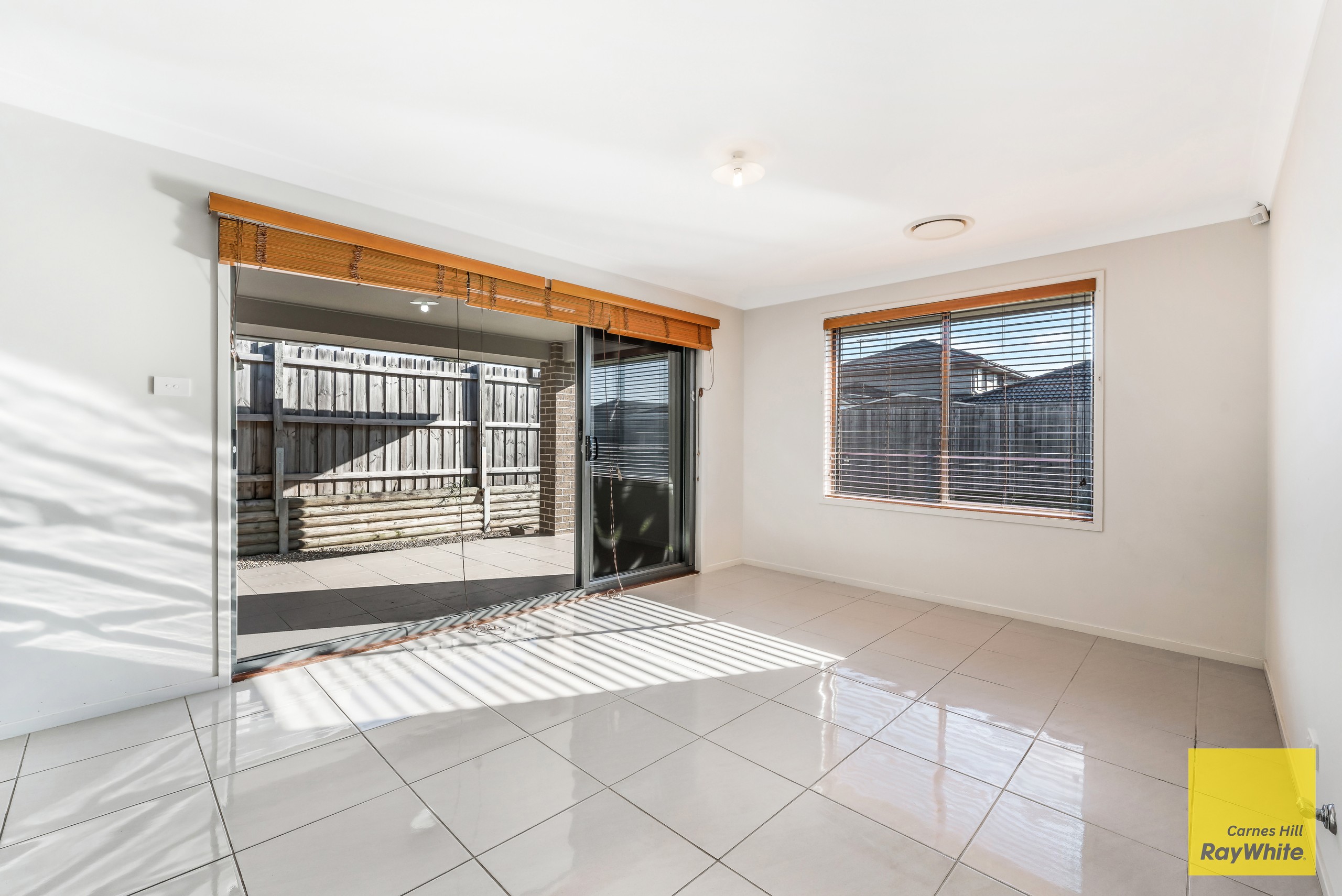 10 Duigan Street, Middleton Grange, NSW 2171