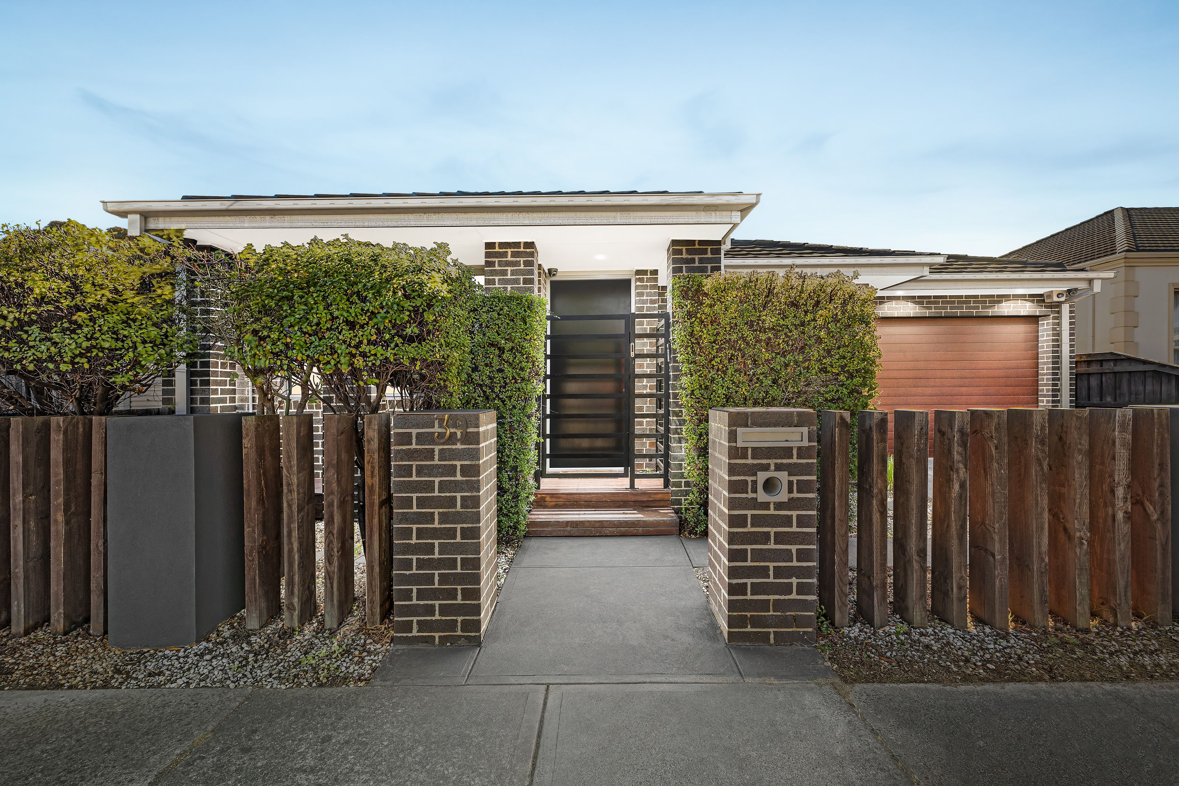 39 Palm Beach Crescent — photo from Ray White Oakleigh