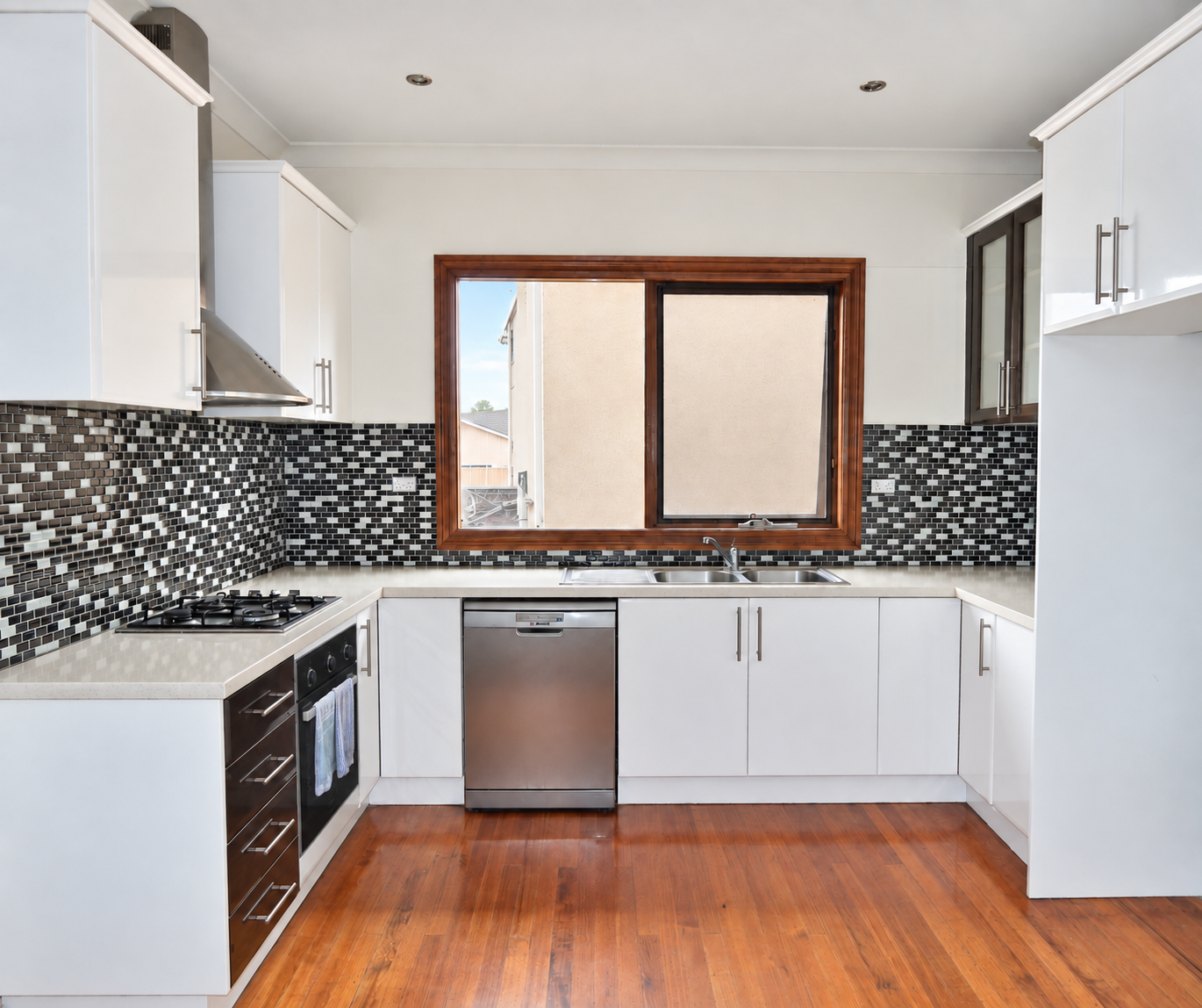 1/4 Ayr Street — photo 2 of 6