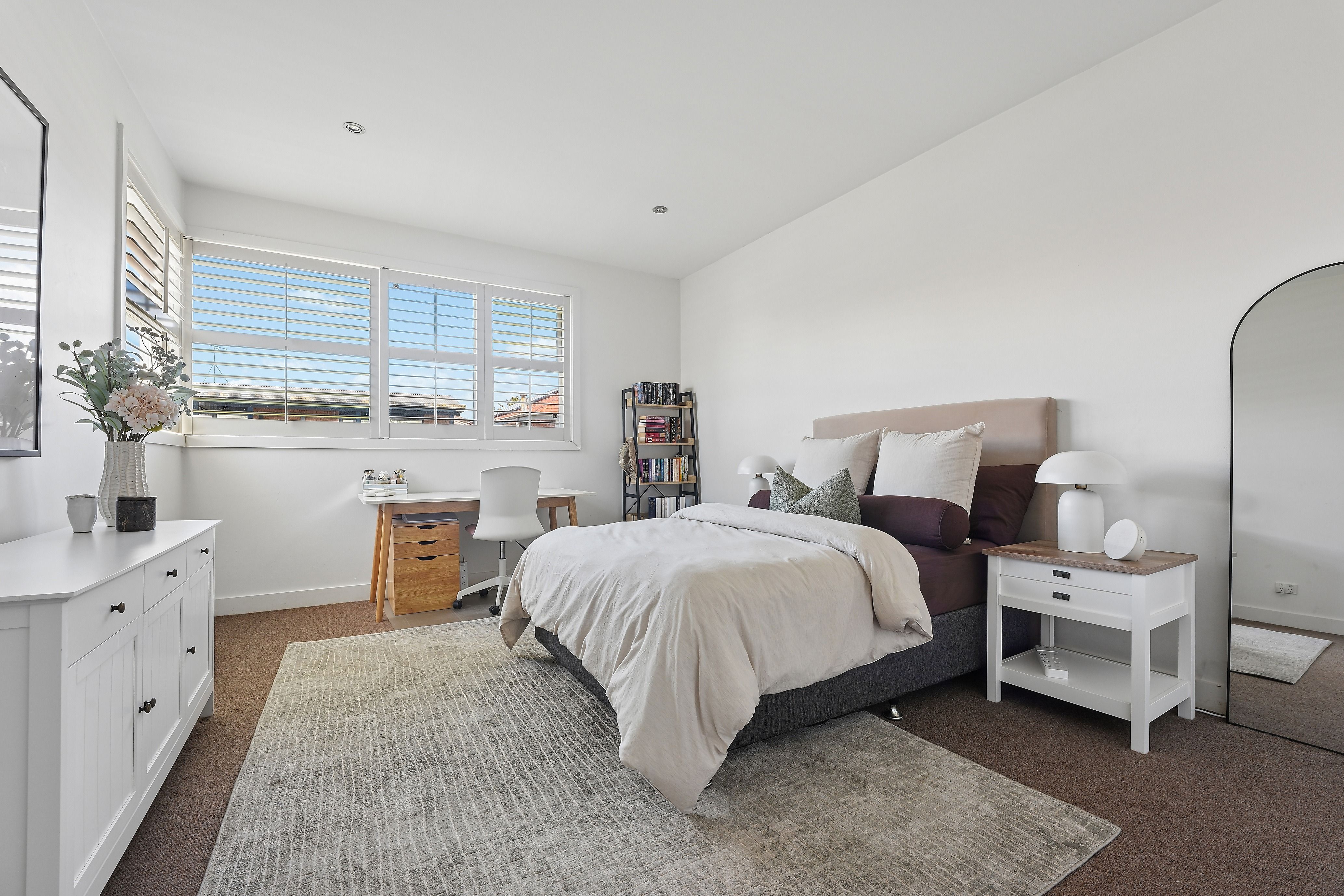 81 Military Road — photo 11 of 12