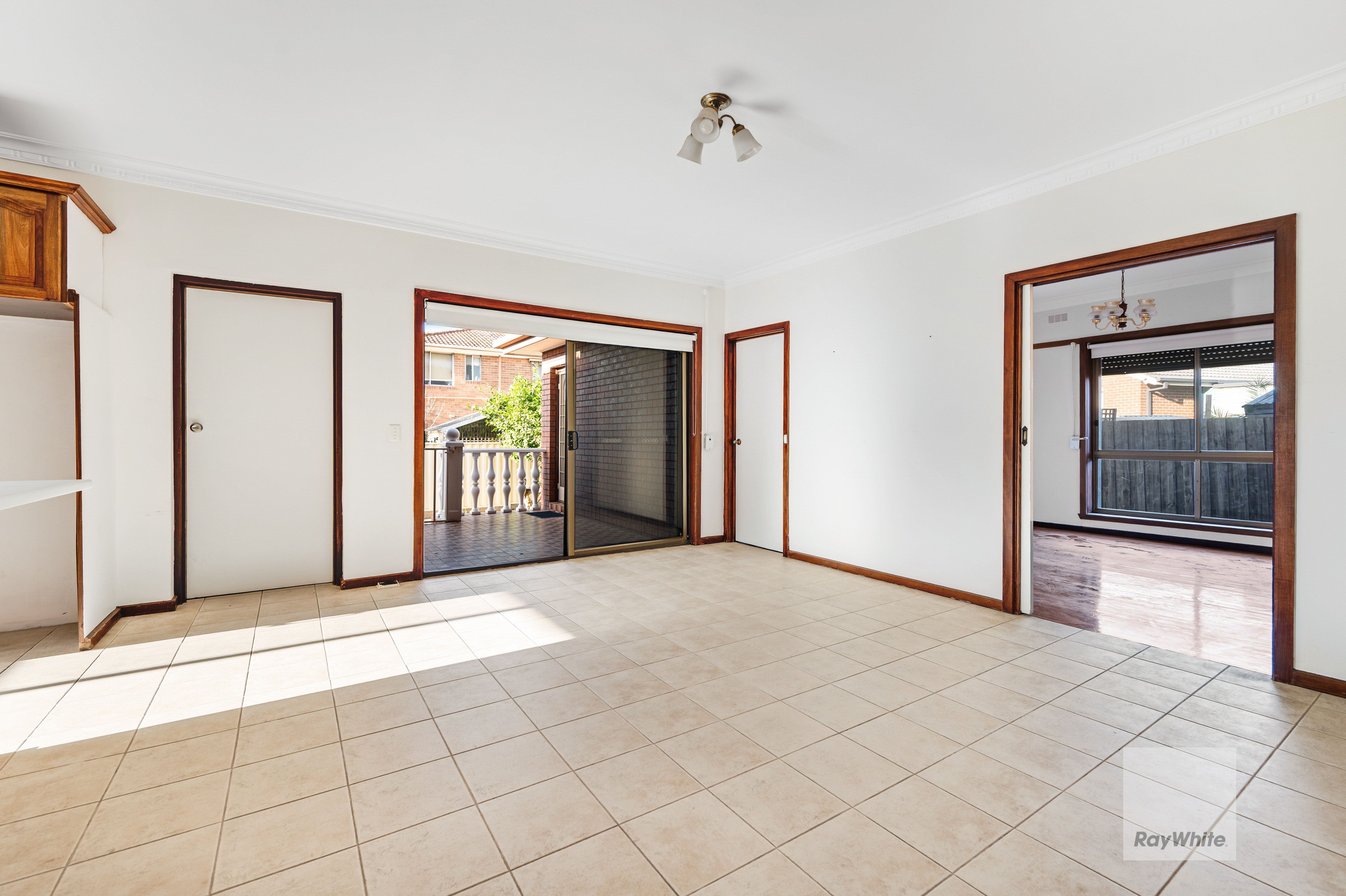 27 Grantley Drive — photo 10 of 23