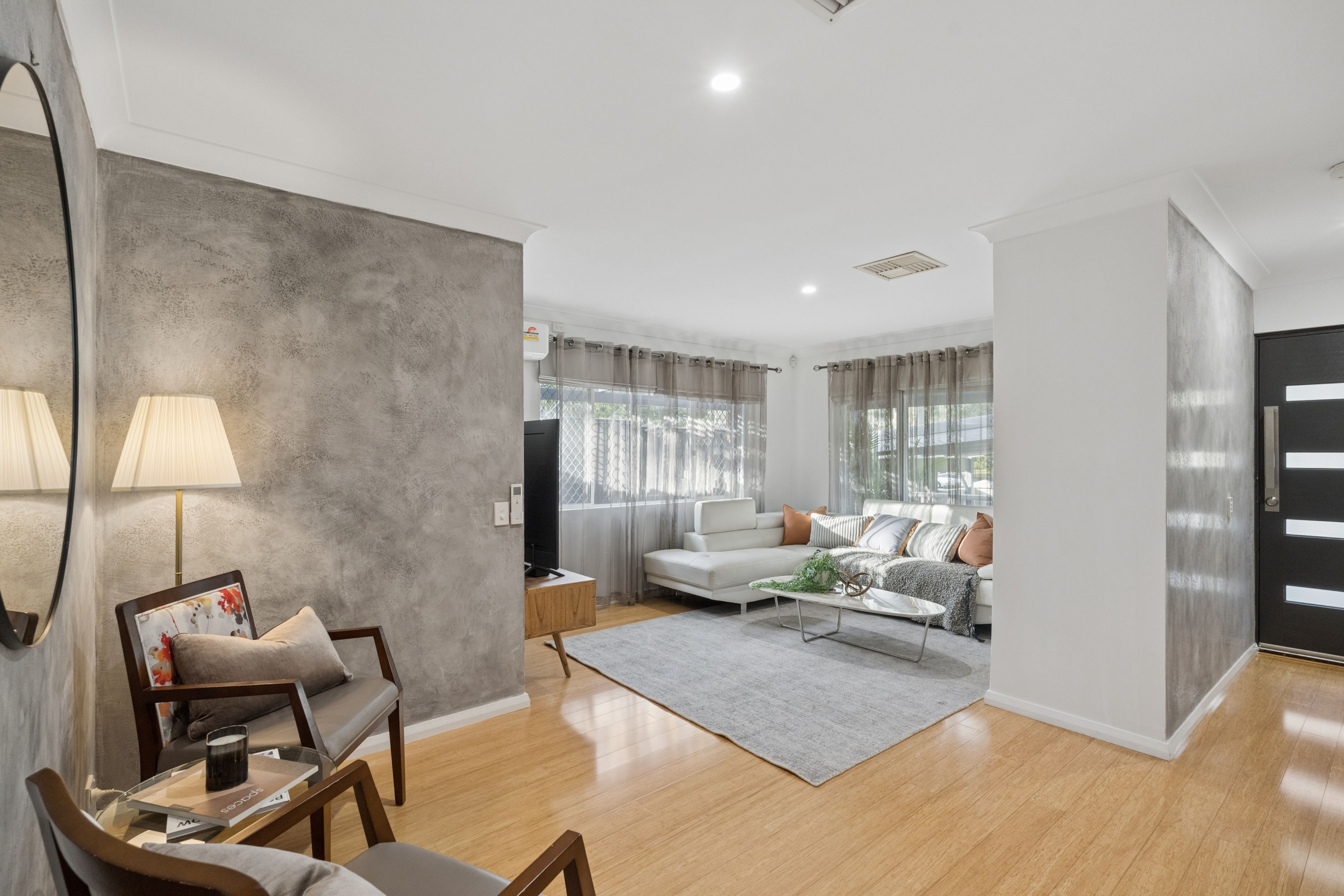 395 Vincent Street West — photo 5 of 23