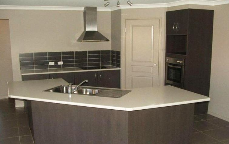 26 Seabiscuit Crescent, Kallangur, QLD 4503