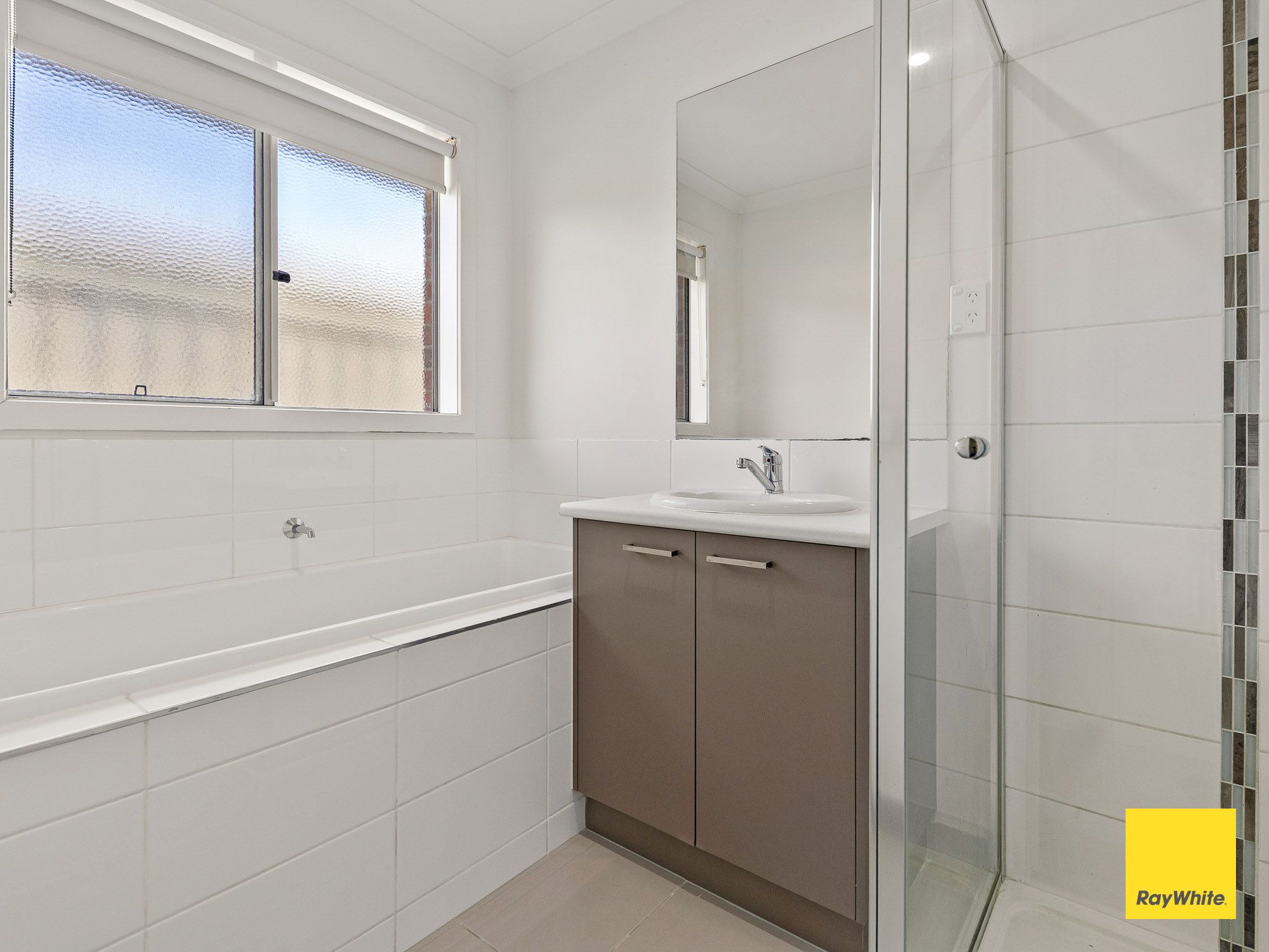 6 Ainsworth Street — photo 5 of 6