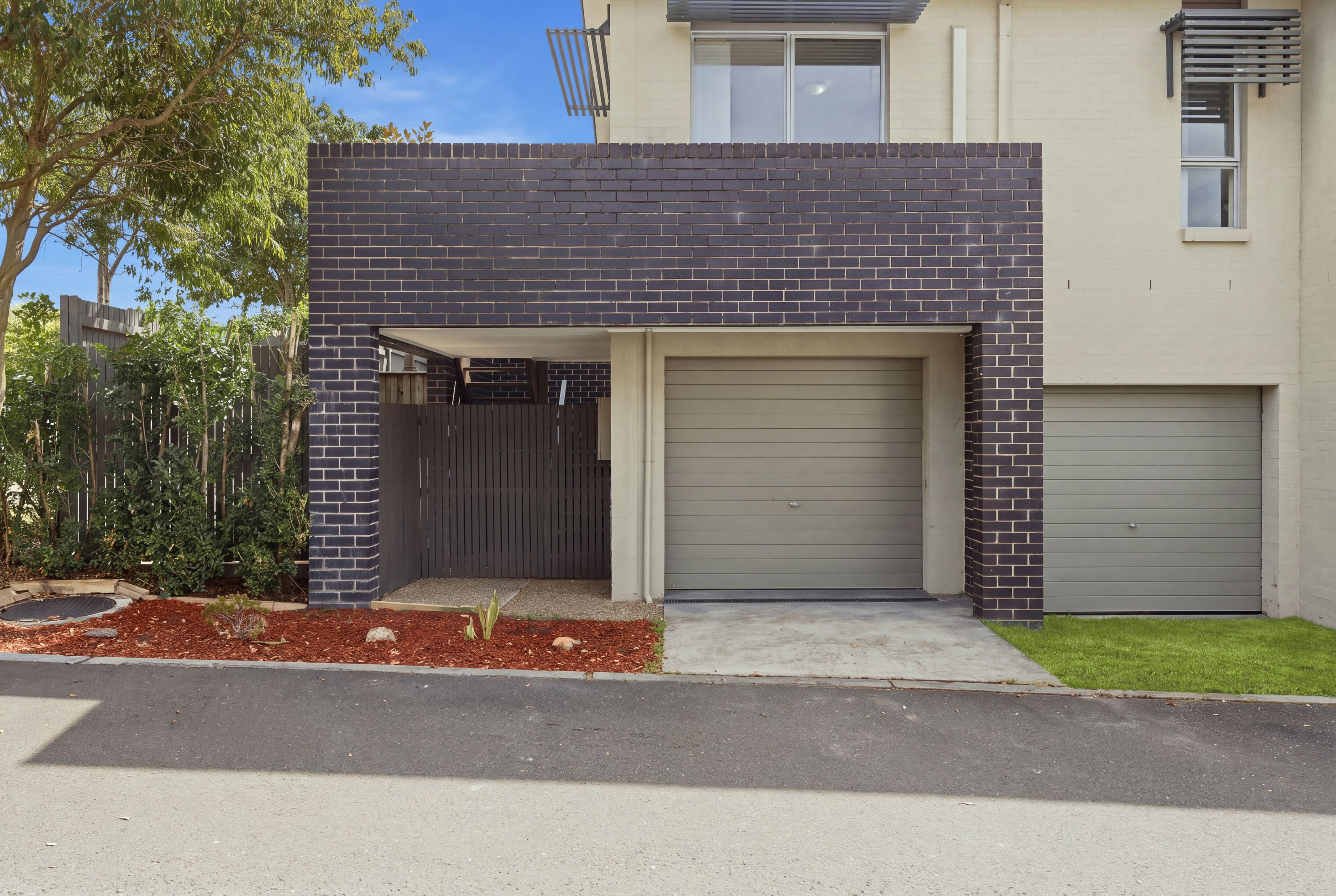 23 Mcintyre Circuit, Middleton Grange, NSW 2171