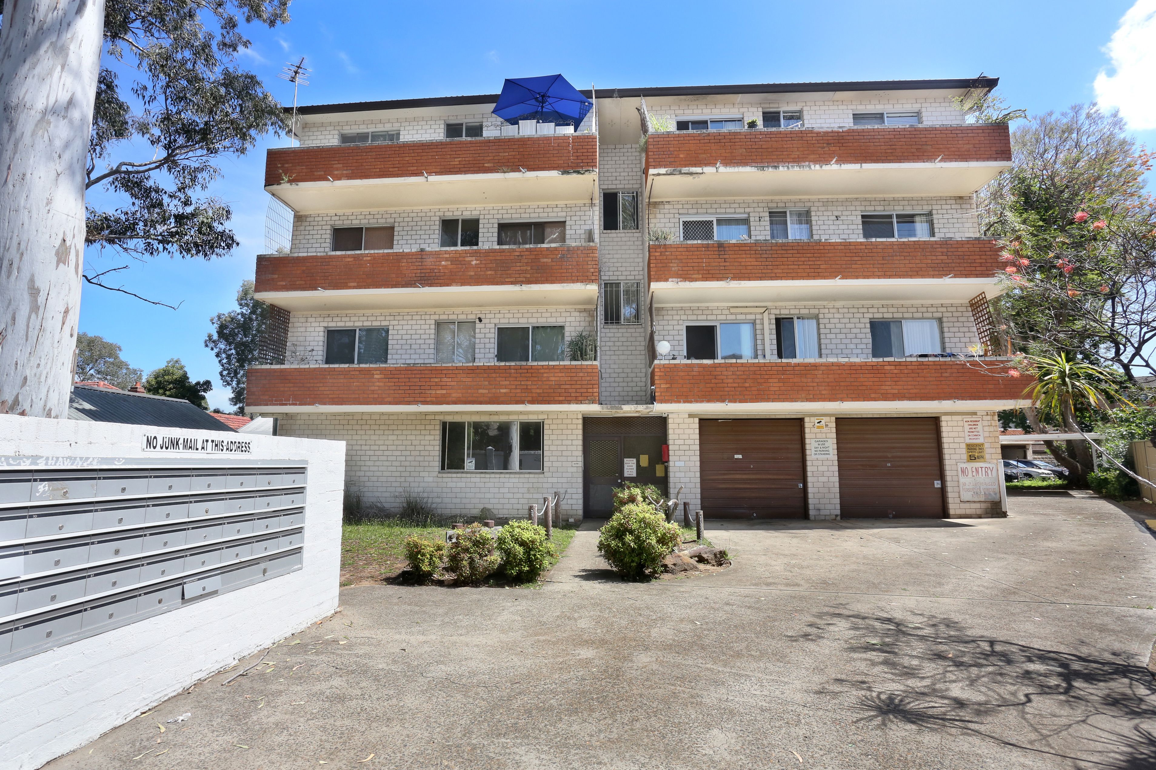 1 Waterside Crescent, Carramar NSW 2163