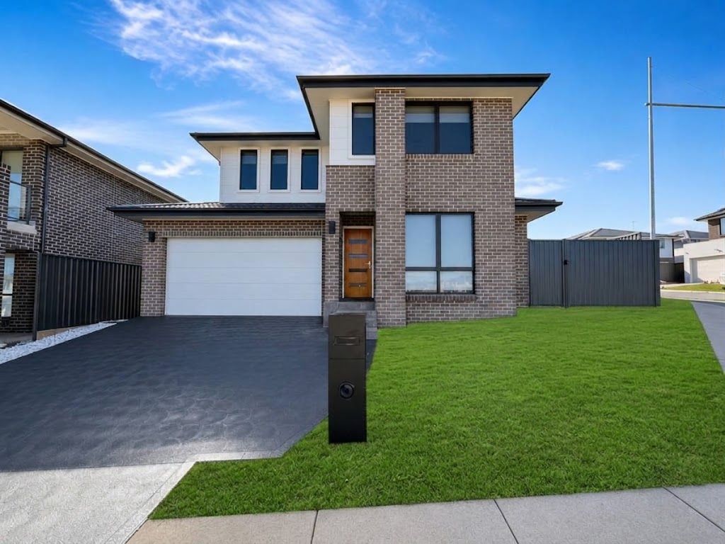 20 Roman Street — photo from Ray White Macarthur Group