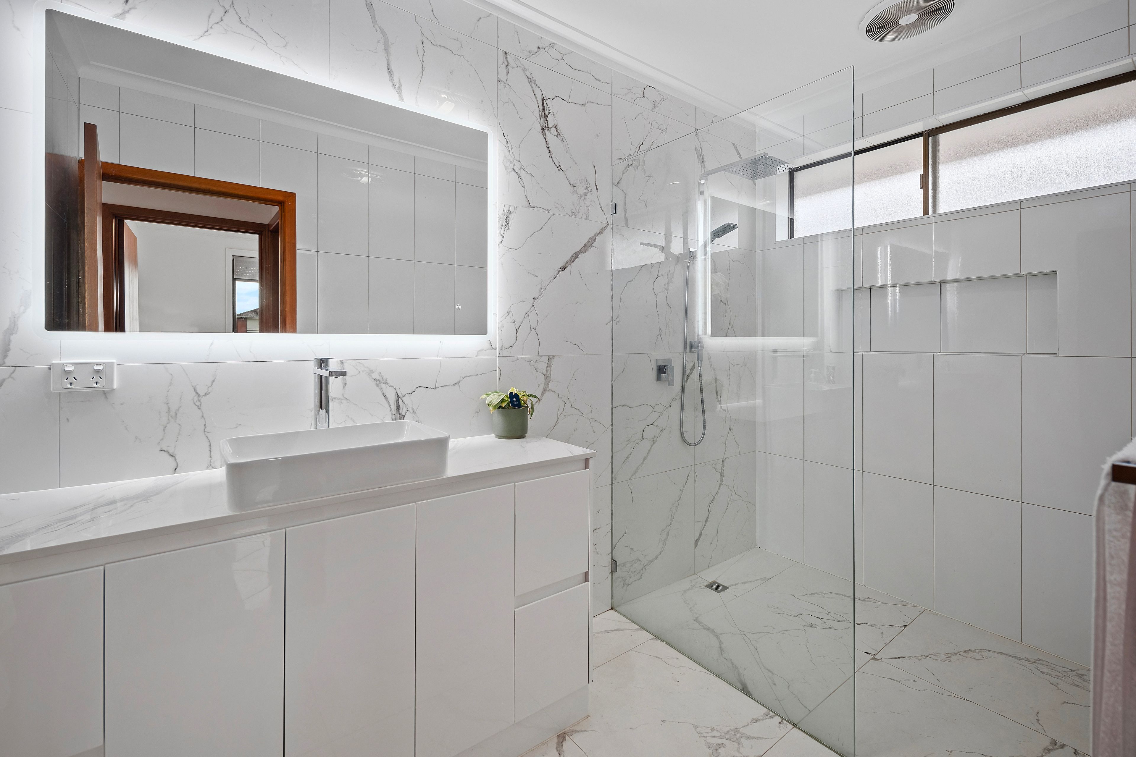 120 Barry Road — photo 13 of 27