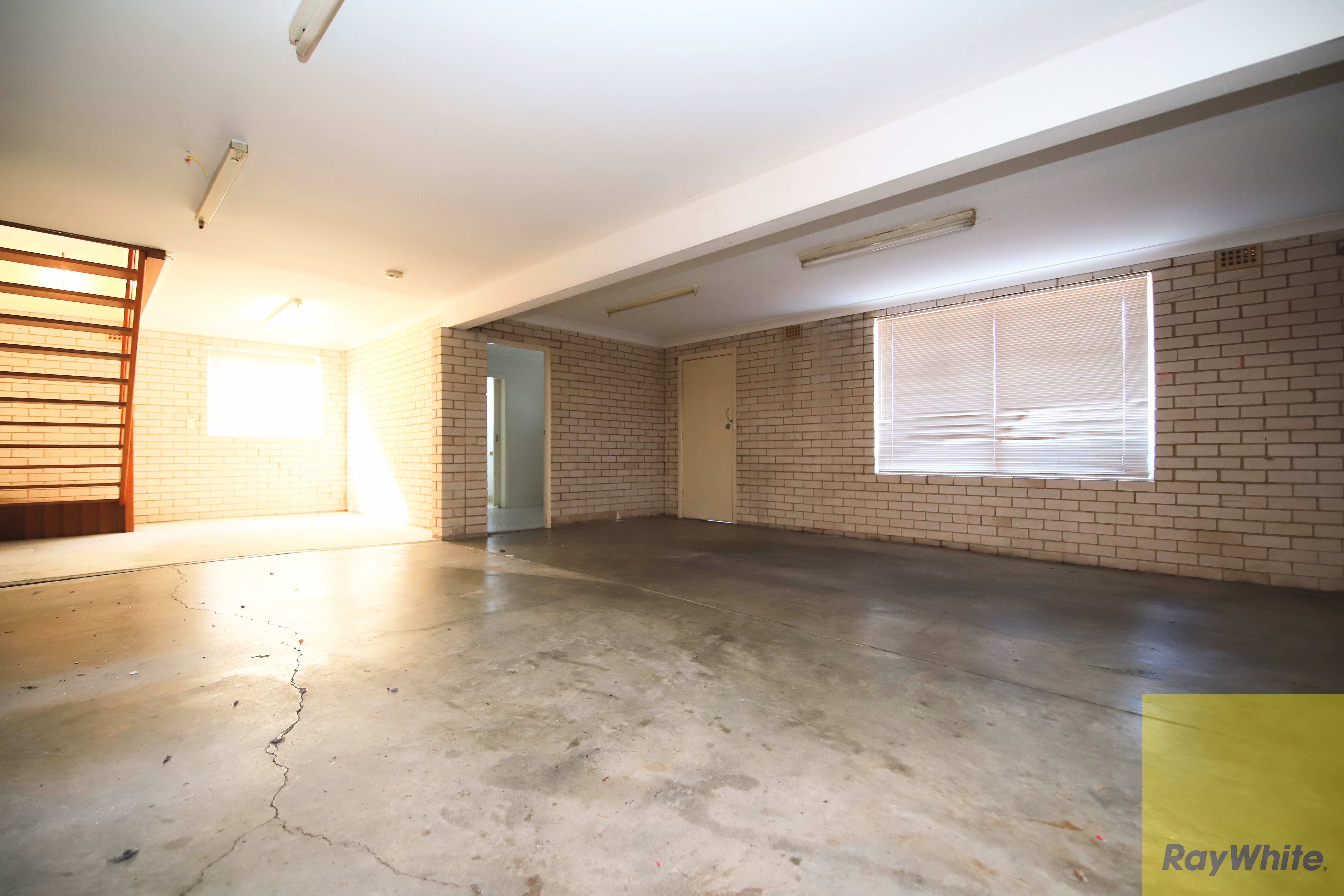 39 Saric Avenue — photo 12 of 12