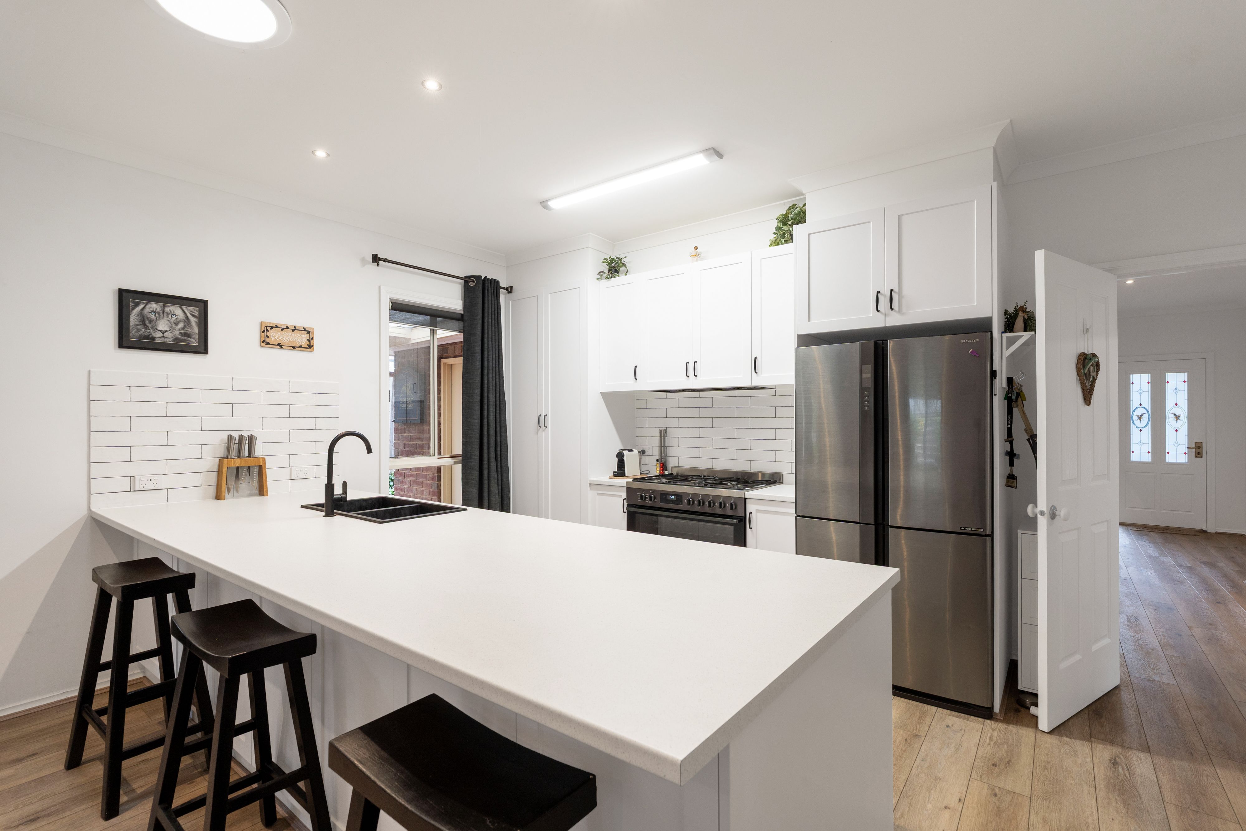 72 Royal Terrace — photo 11 of 26