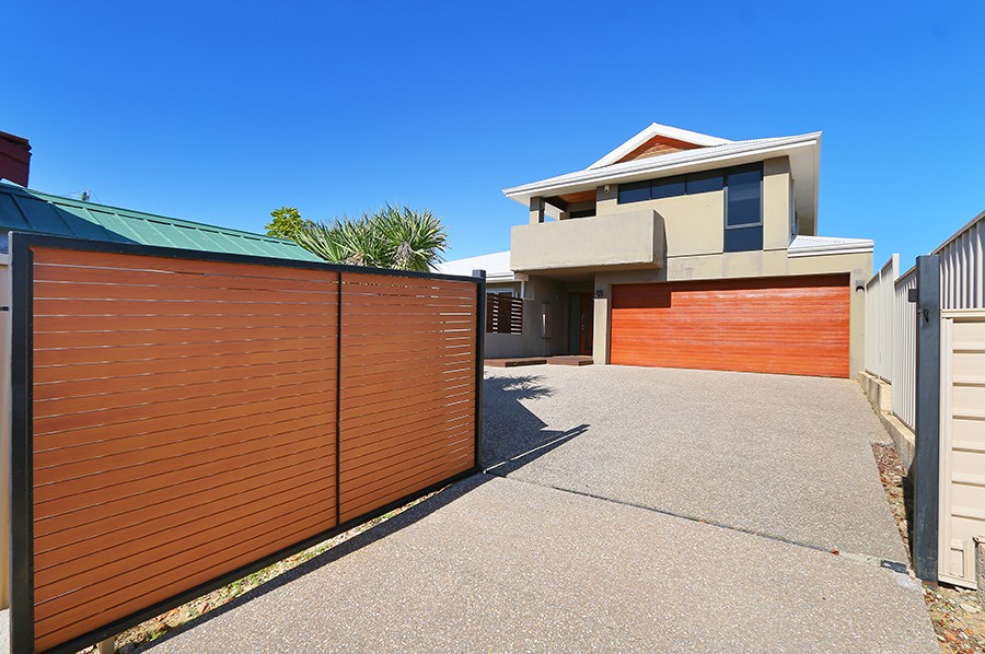 119a South Street, Beaconsfield, WA 6162