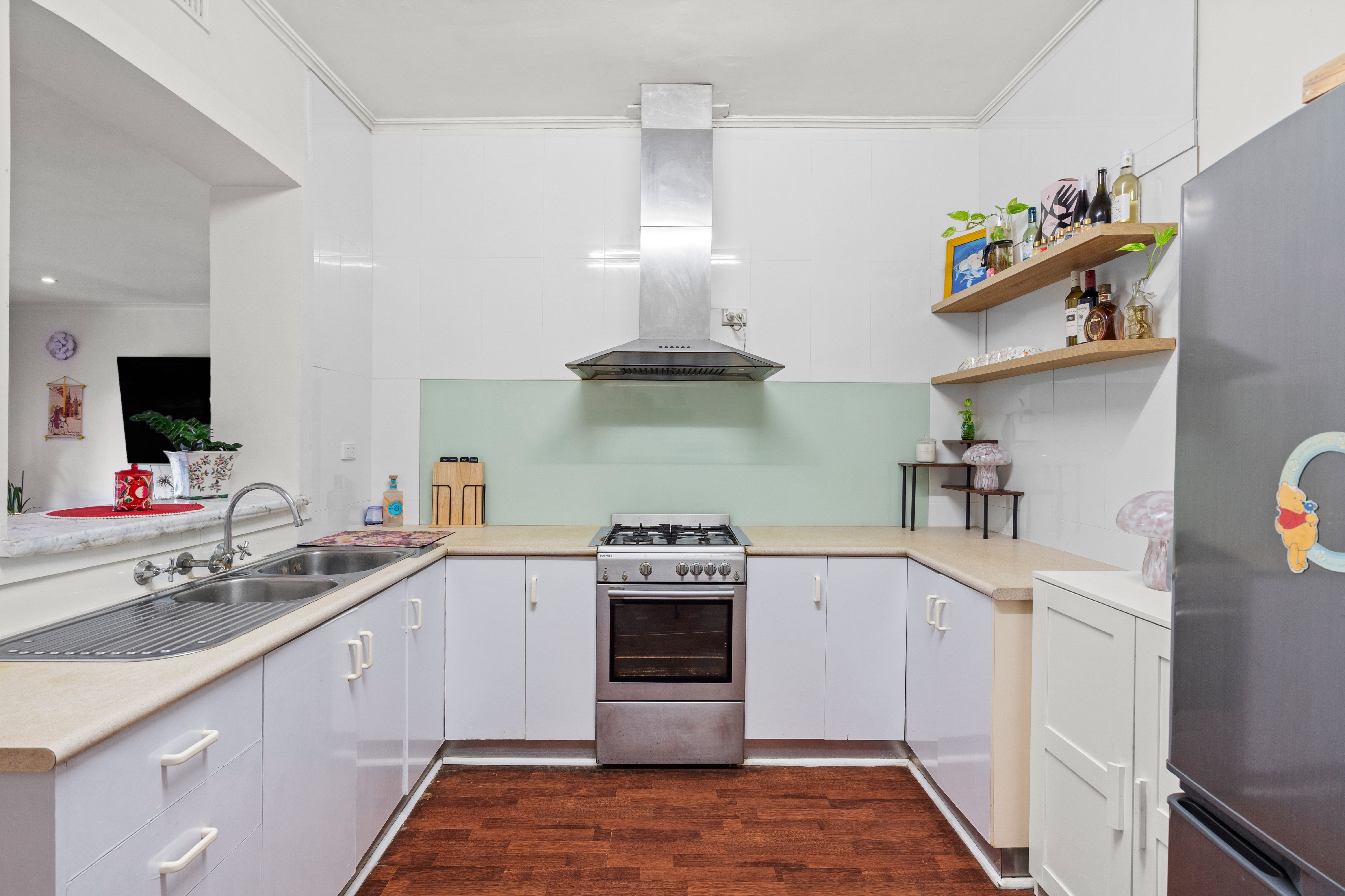 46 Alexandra Street — photo 11 of 30