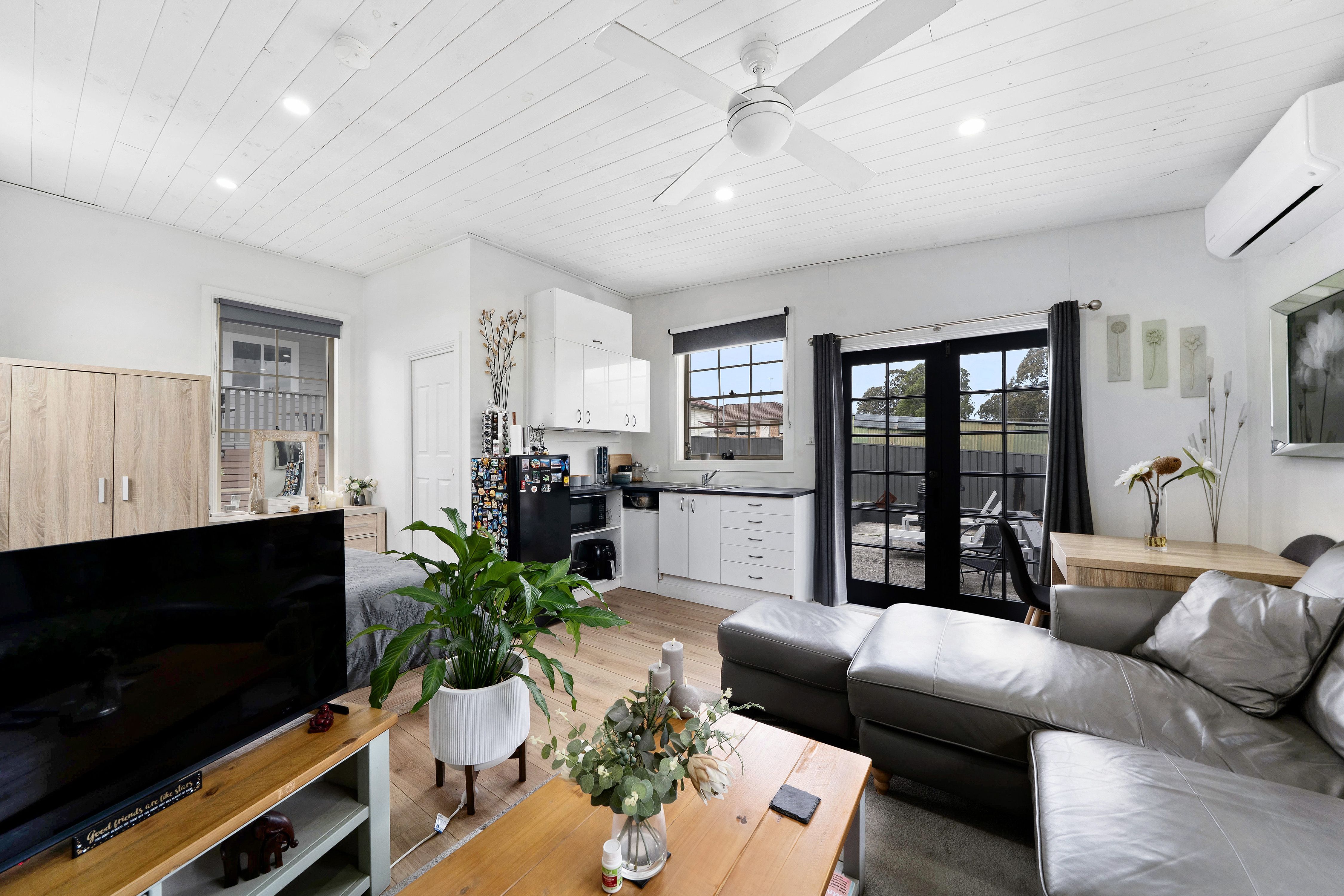 12 Glebe Place — photo 18 of 23