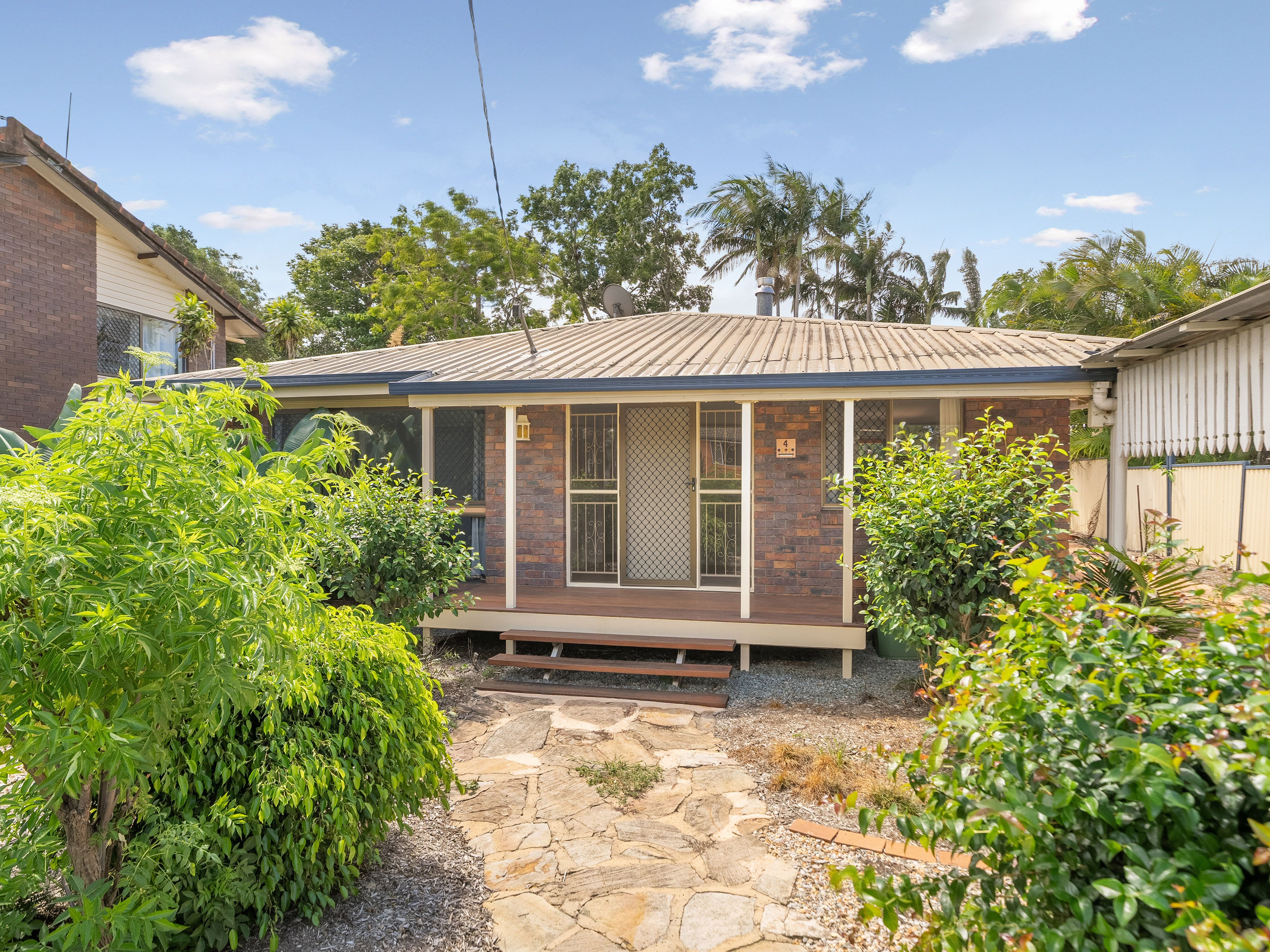 4 Paris Street, Kallangur, QLD 4503