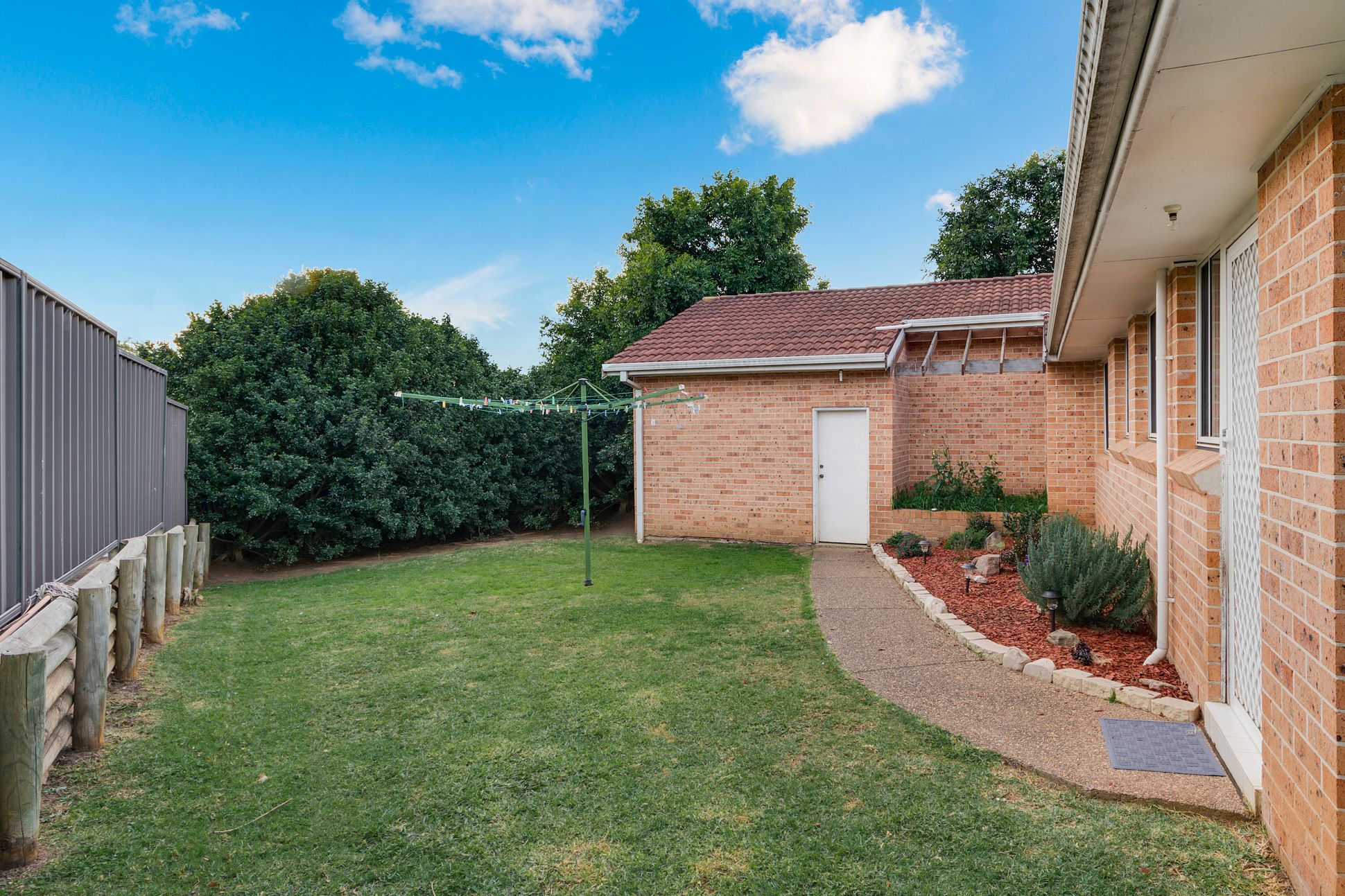 1 Nile Place, Kearns, NSW 2558